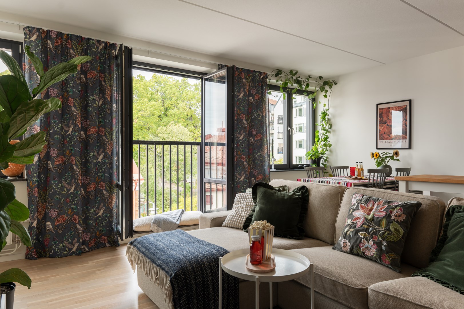 Bostadsbild från Winborgs Väg 21, Kommande i Järla sjö, Nacka