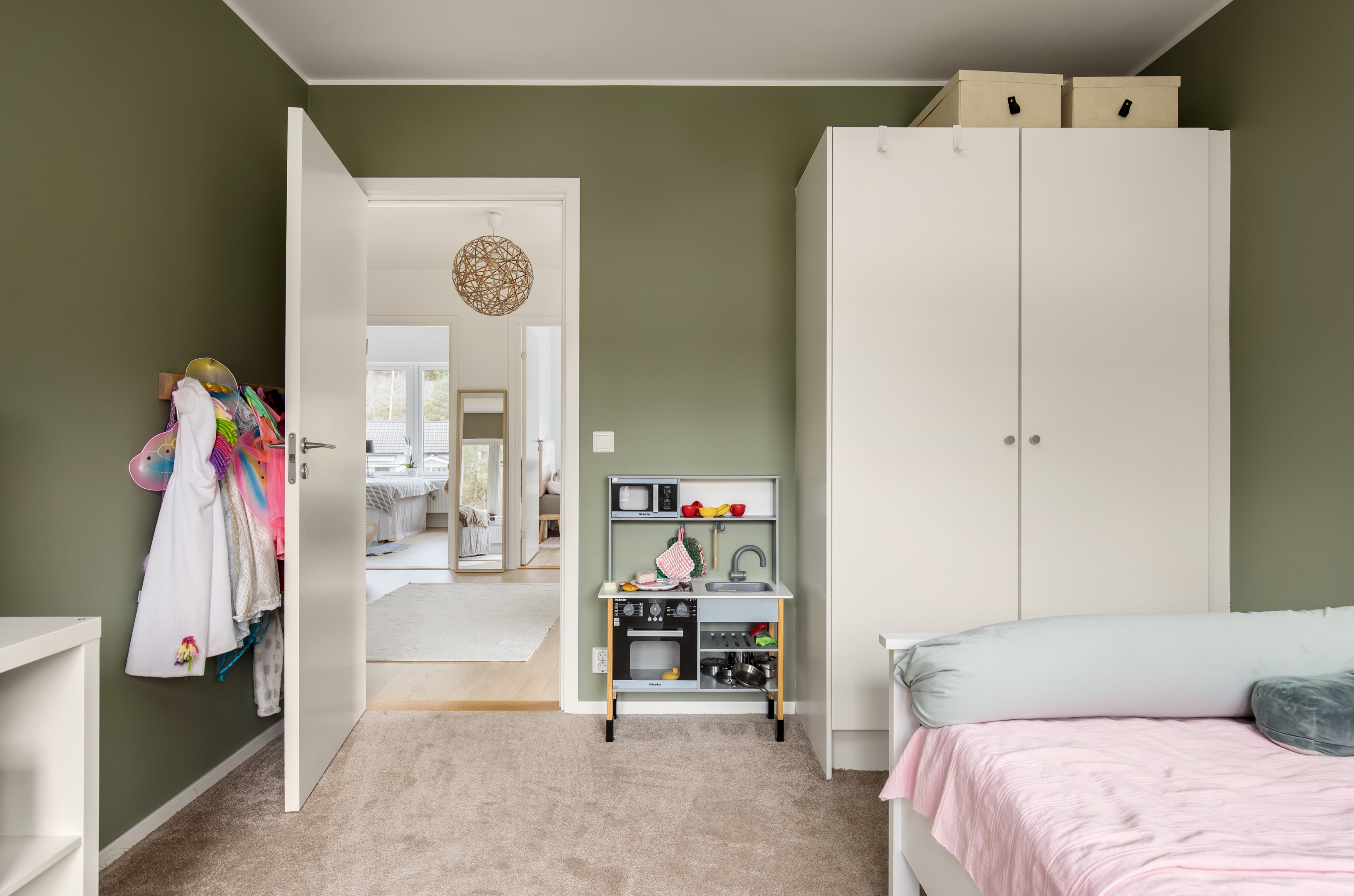 Bostadsbild från Bågvägen 6 B, Till salu i Kummelnäs, Nacka