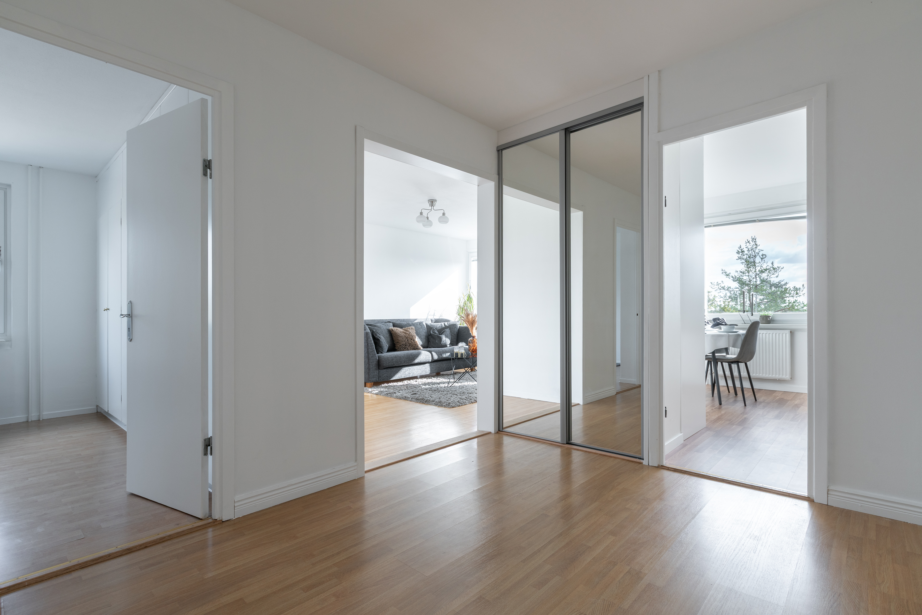 Bostadsbild från Tullingebergsvägen 12C, Såld i G:a Tullingeberg, Botkyrka