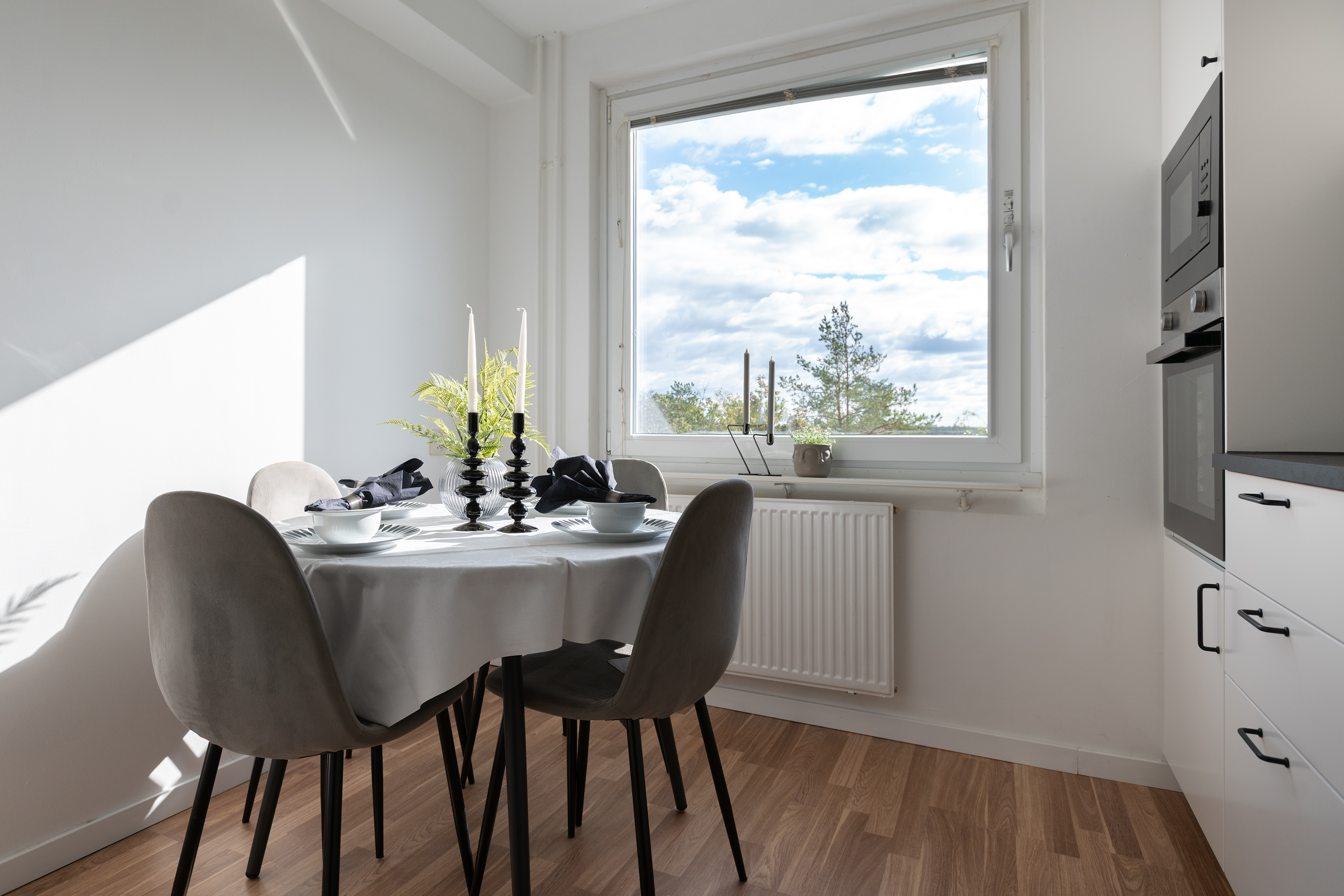 Bostadsbild från Tullingebergsvägen 12C, Såld i G:a Tullingeberg, Botkyrka