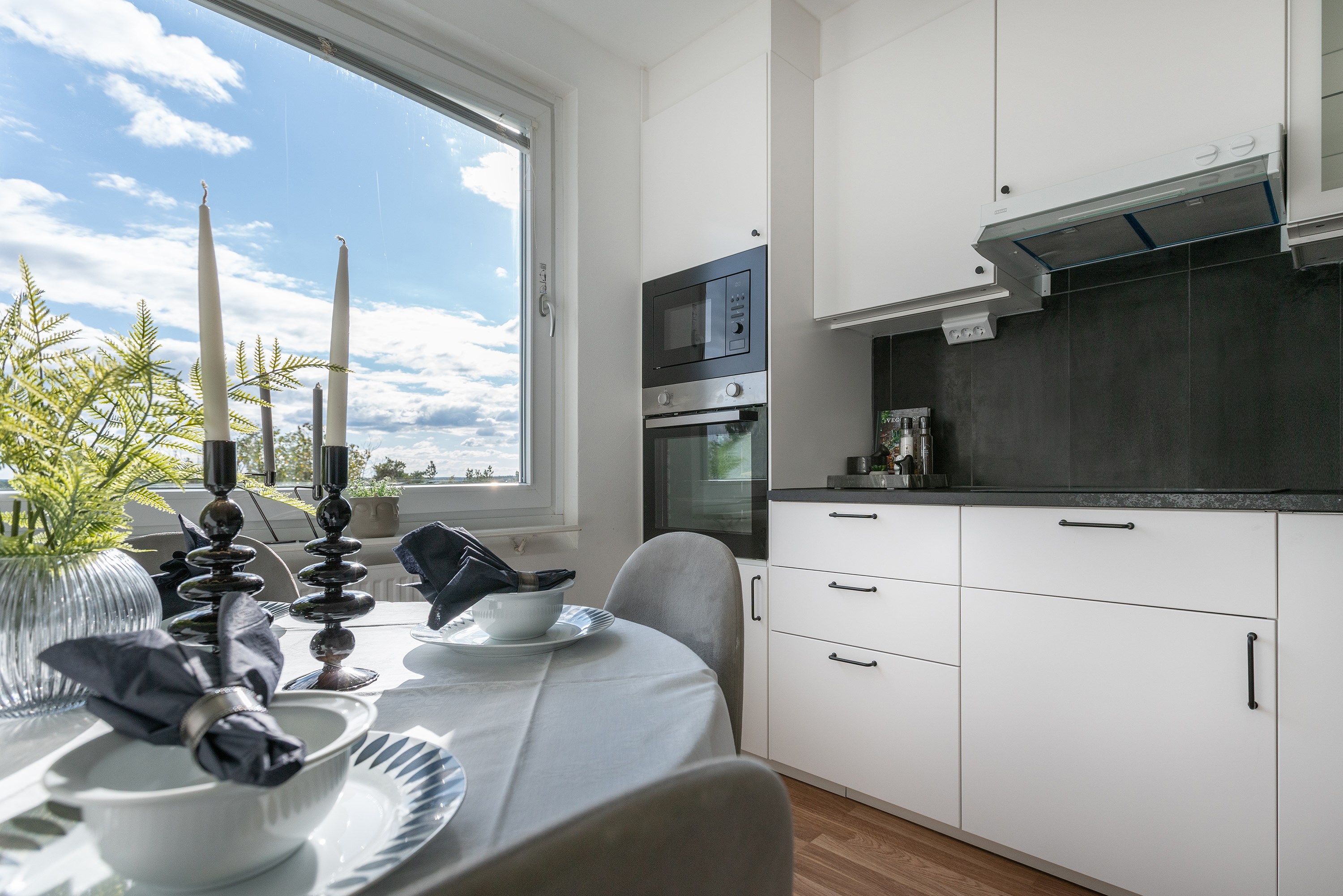 Bostadsbild från Tullingebergsvägen 12C, Såld i G:a Tullingeberg, Botkyrka