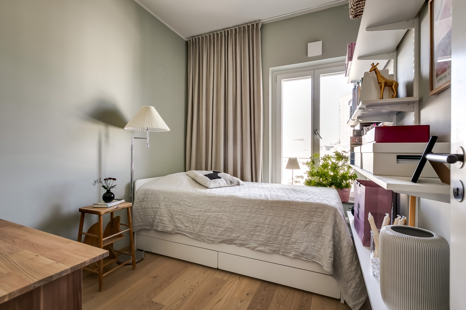 Bostadsbild från Nya gatan 1, Till salu i Nacka Forum, Nacka