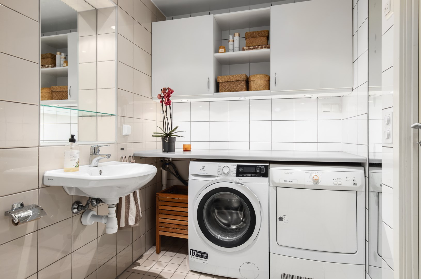 Bostadsbild från Sjökvarnsbacken 6, Till salu i Saltsjöqvarn, Nacka