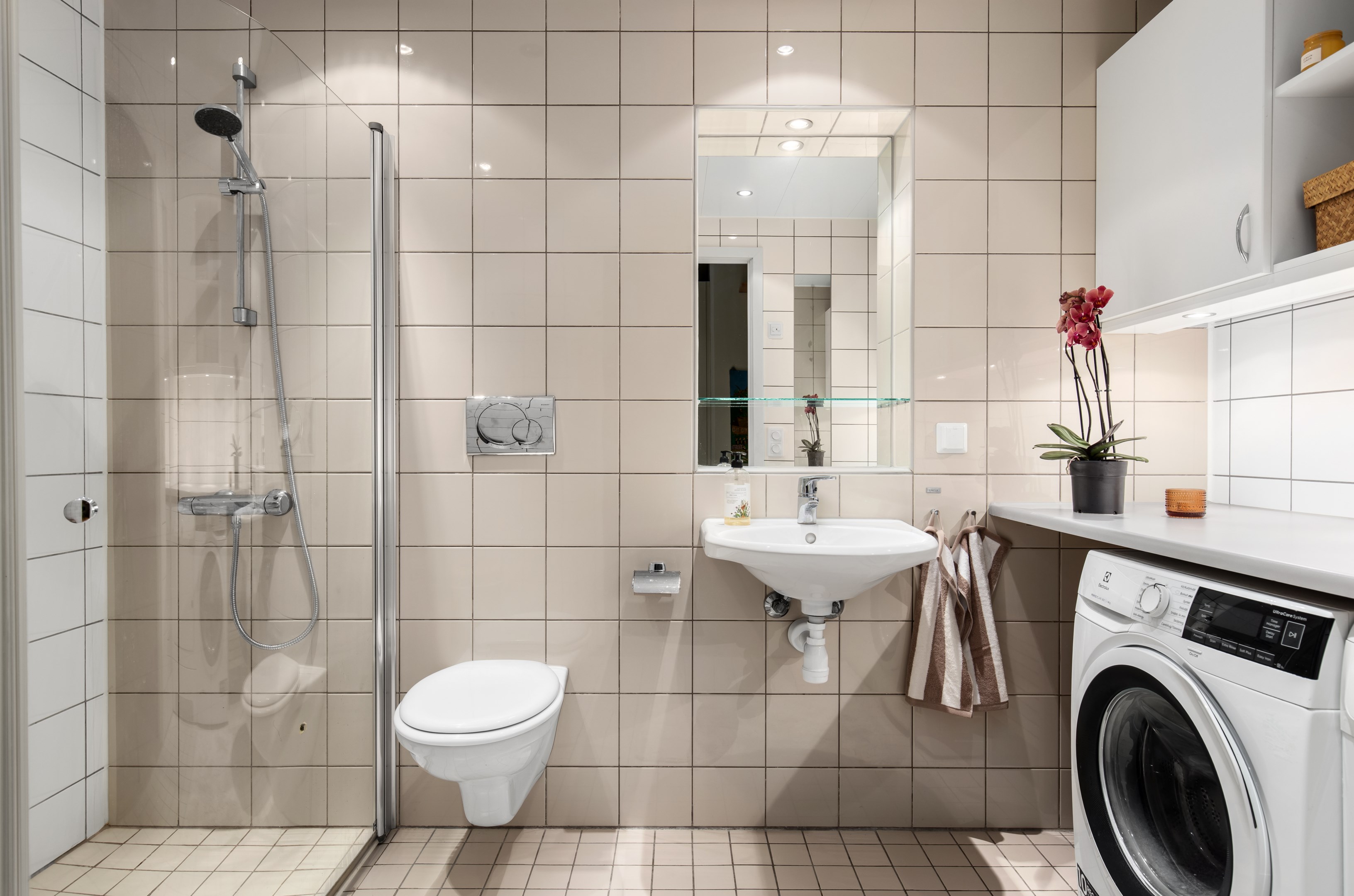 Bostadsbild från Sjökvarnsbacken 6, Såld i Saltsjöqvarn, Nacka