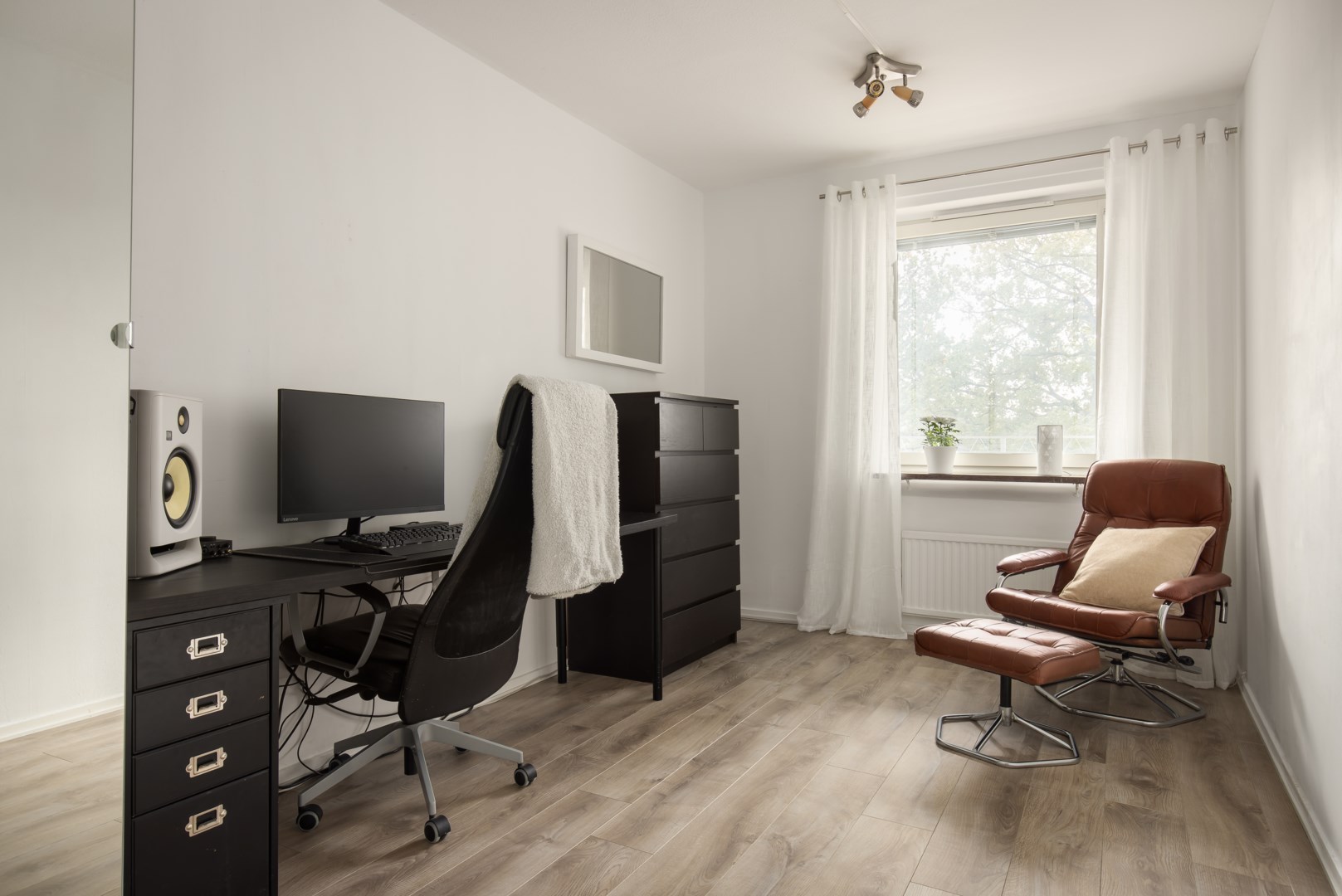 Bostadsbild från Per Hallströms Väg 6, Till salu i Forum Nacka, Nacka