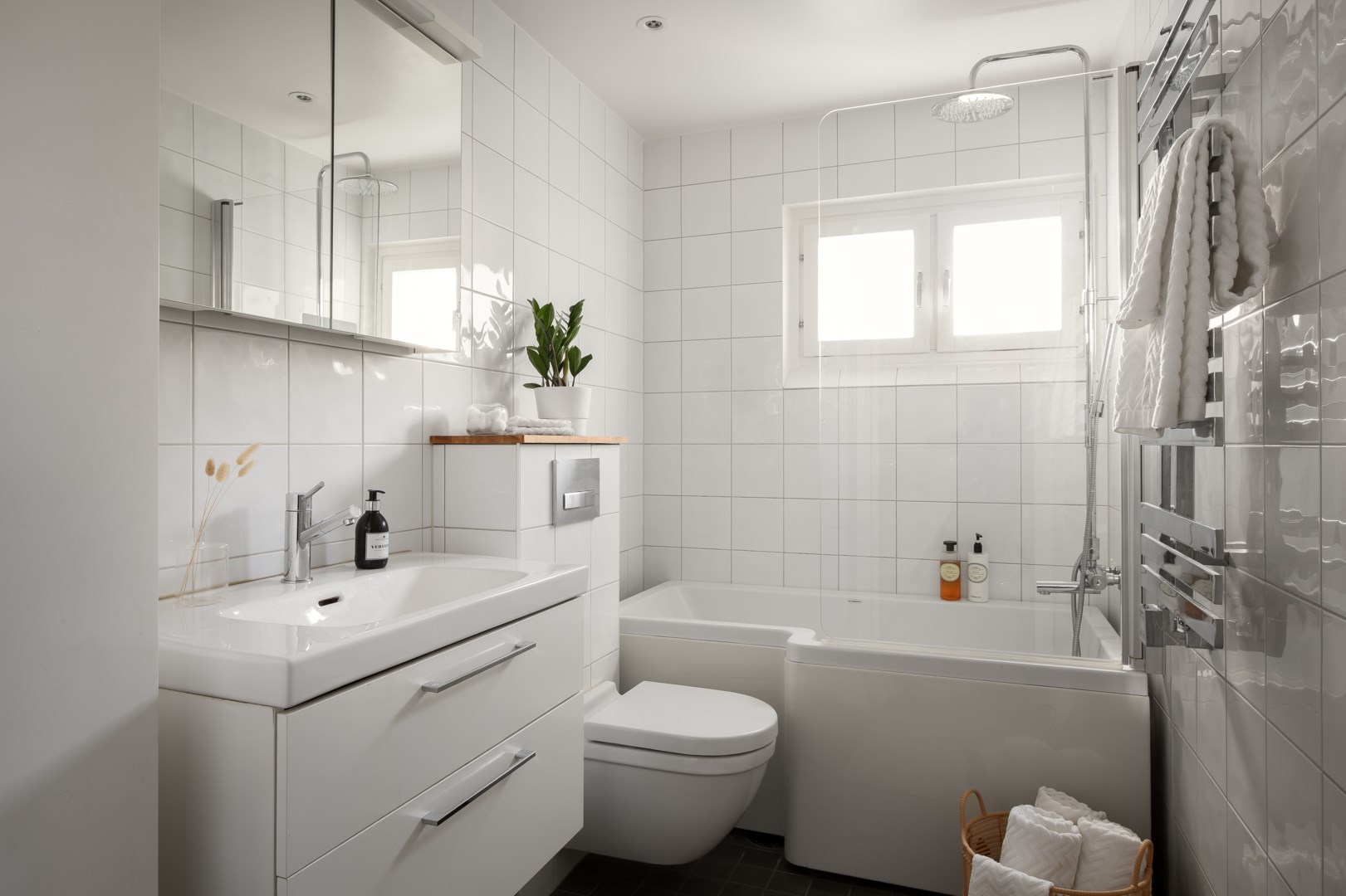 Bostadsbild från Fyrspannsvägen 39, Såld i Jarlaberg, Nacka