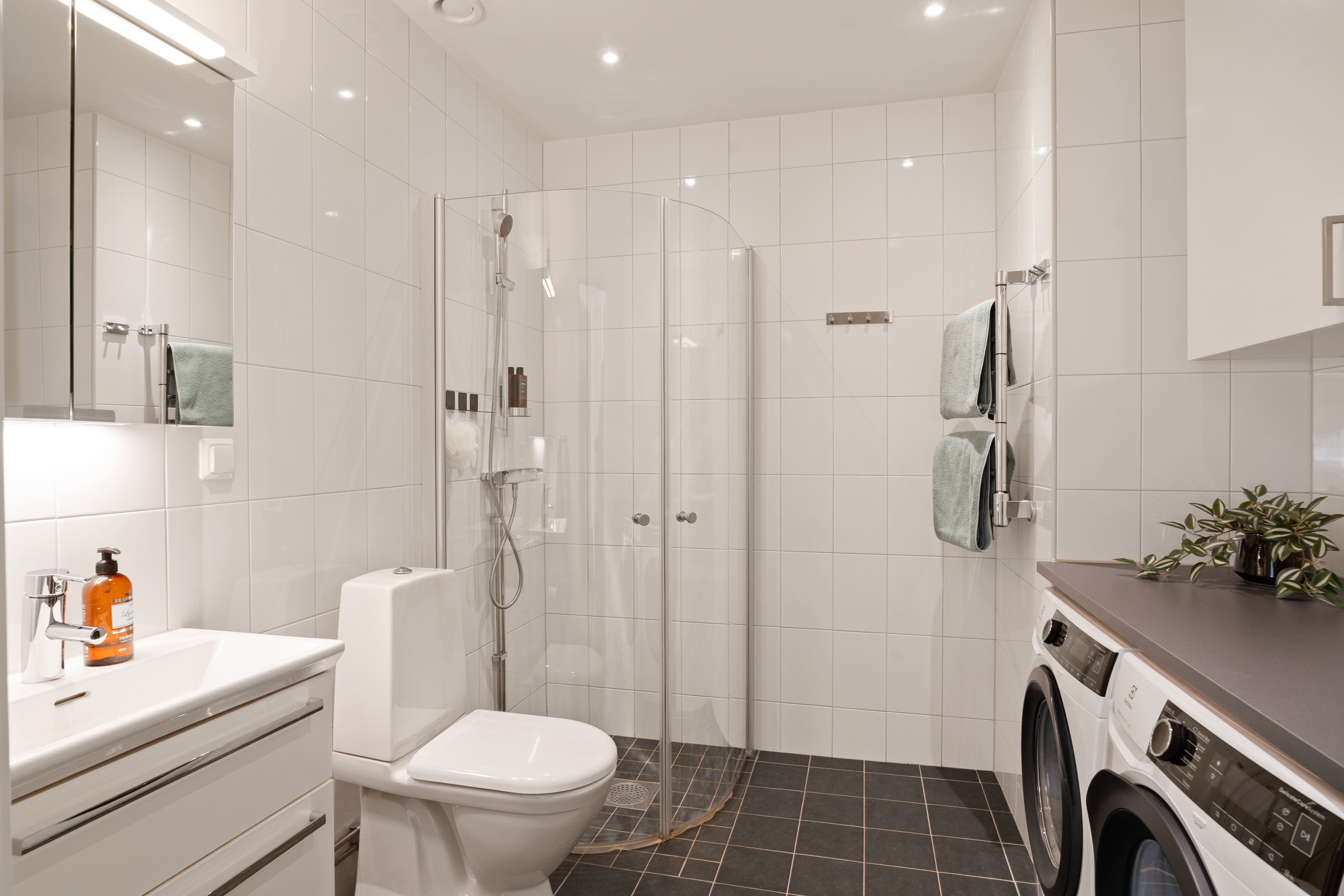 Bostadsbild från Tollareslingan 10, 3 tr, Till salu i Tollare, Nacka