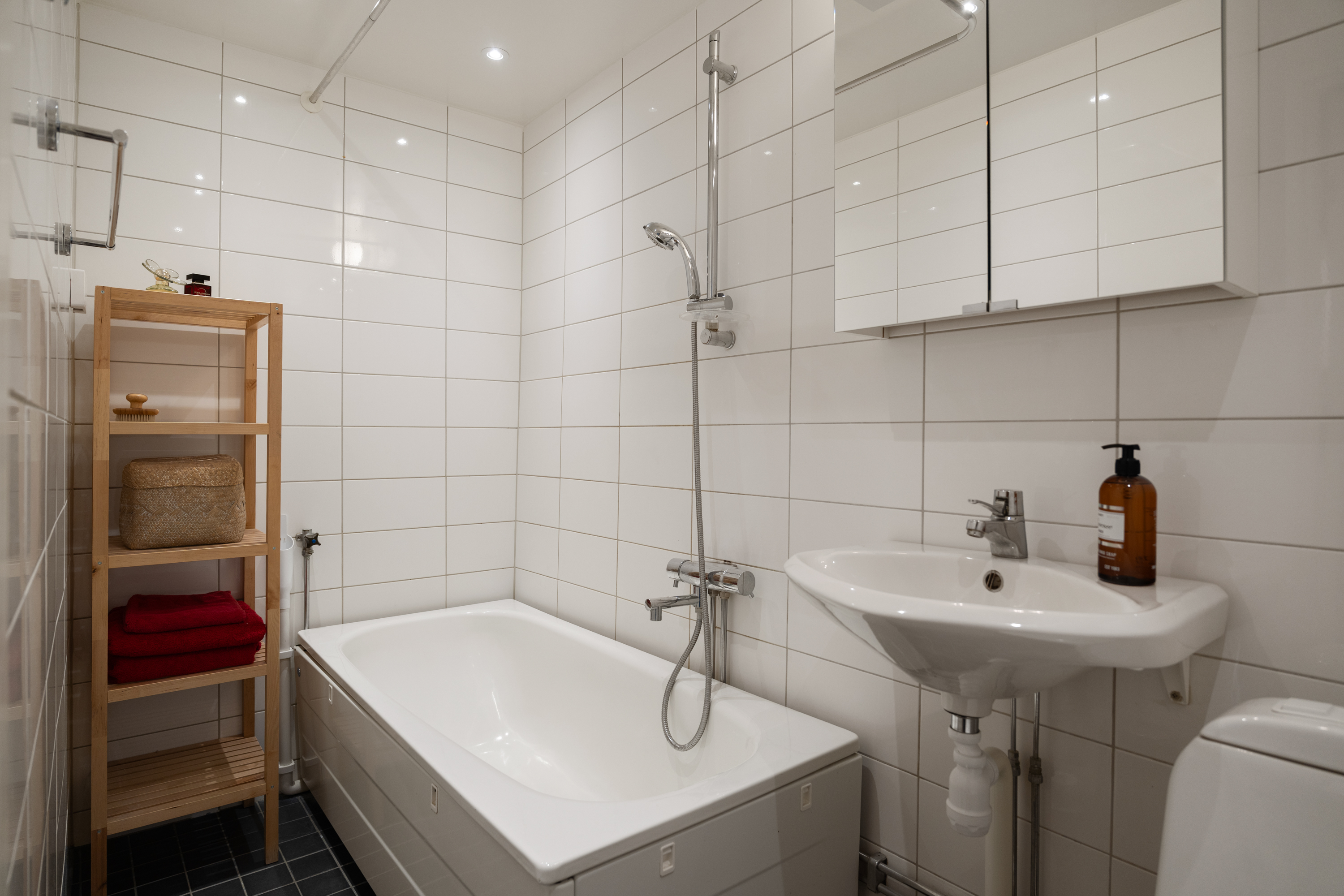 Bostadsbild från Alphyddevägen 35, Nacka, Till salu i Alphyddan, Nacka