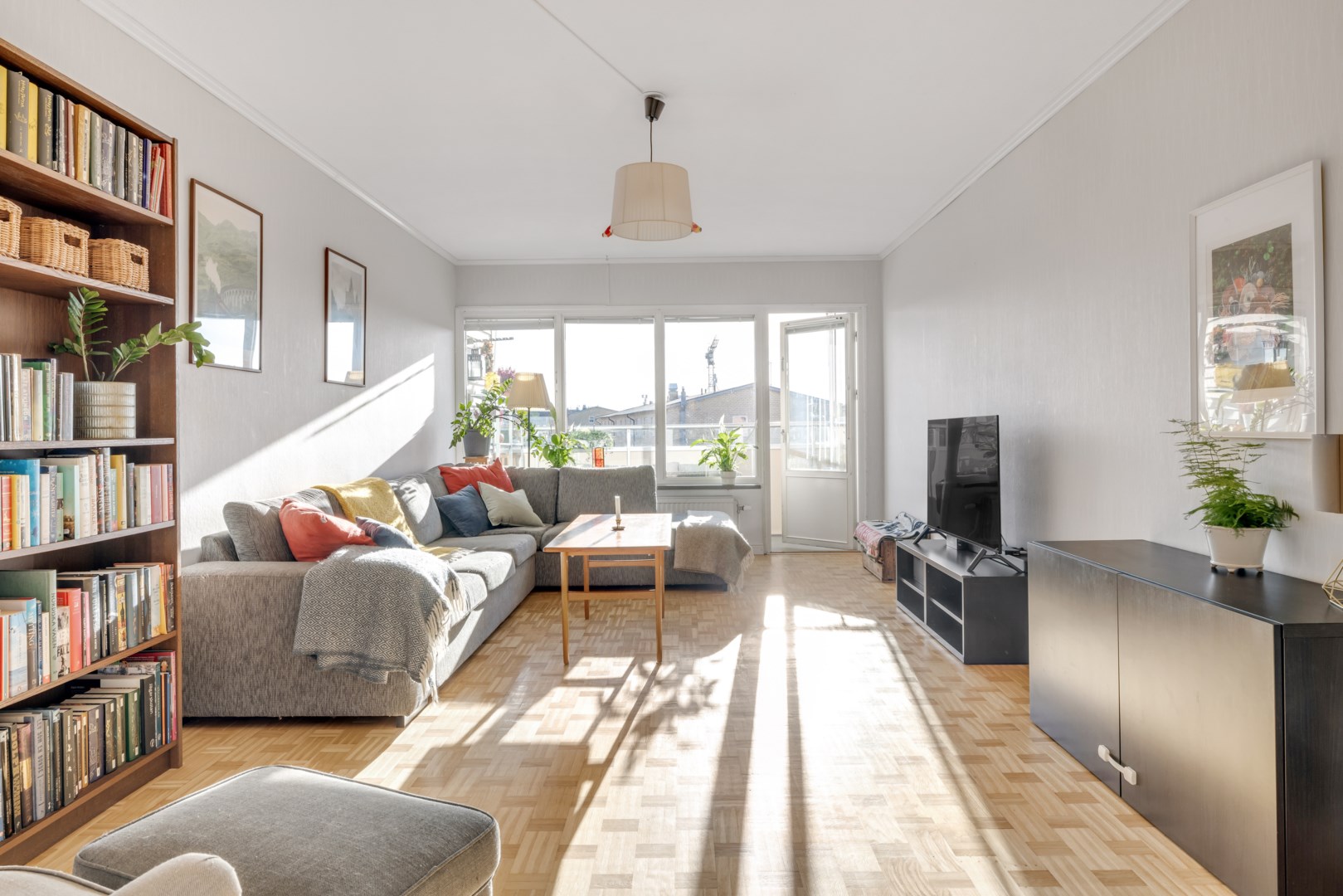 Bostadsbild från Dimgatan 29, Till salu i Gränby, Uppsala