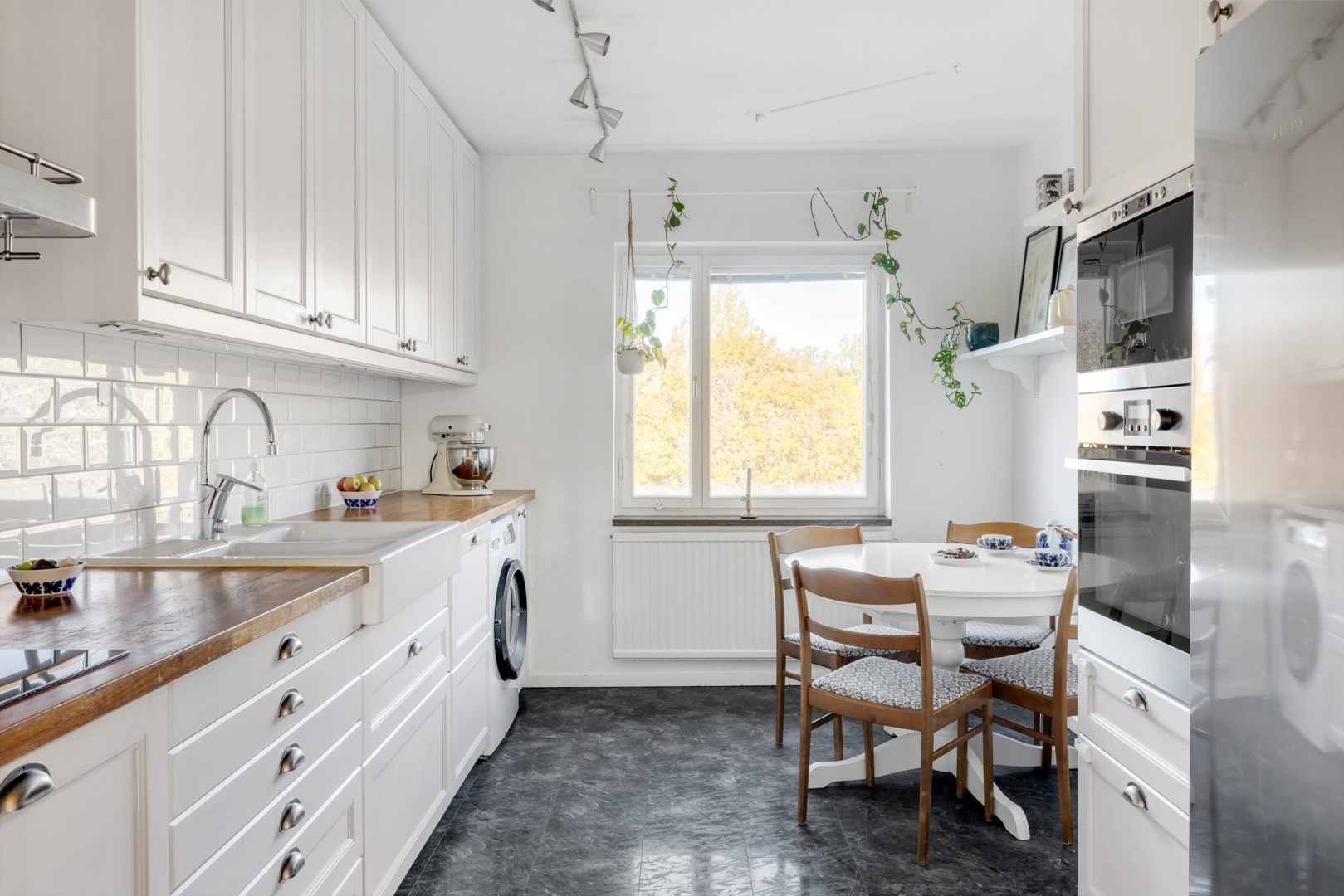 Bostadsbild från Dimgatan 29, Till salu i Gränby, Uppsala