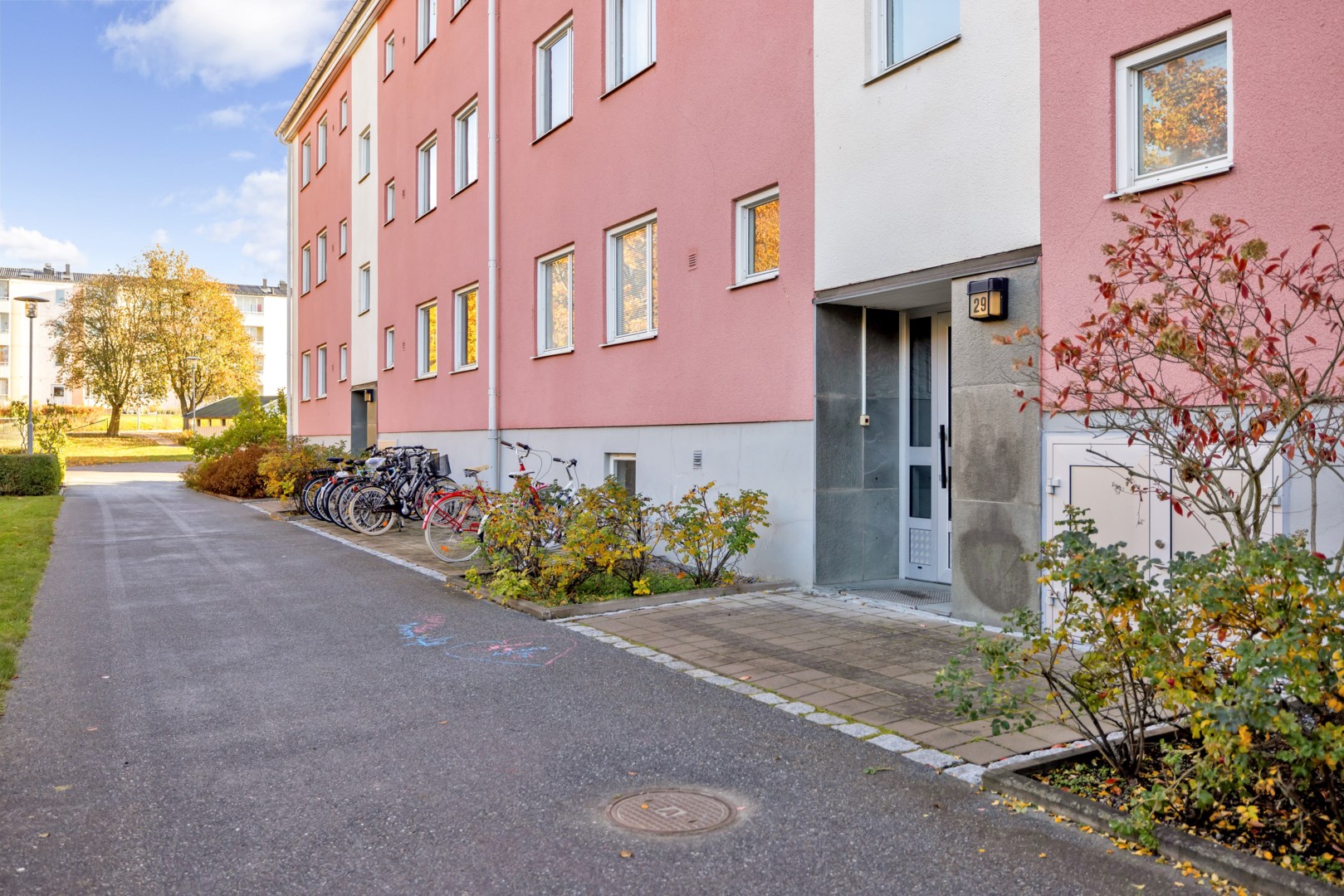 Bostadsbild från Dimgatan 29, Till salu i Gränby, Uppsala