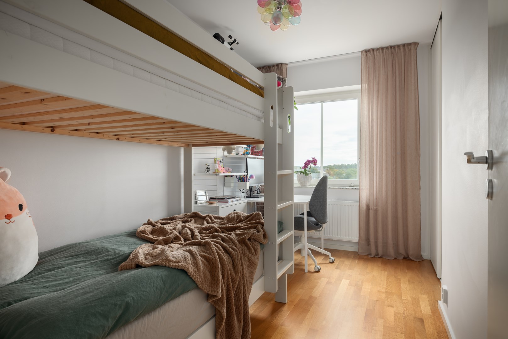 Bostadsbild från Edla Sofias gata 14, Till salu i Gustavsbergs - Porslinskvarteren, Värmdö