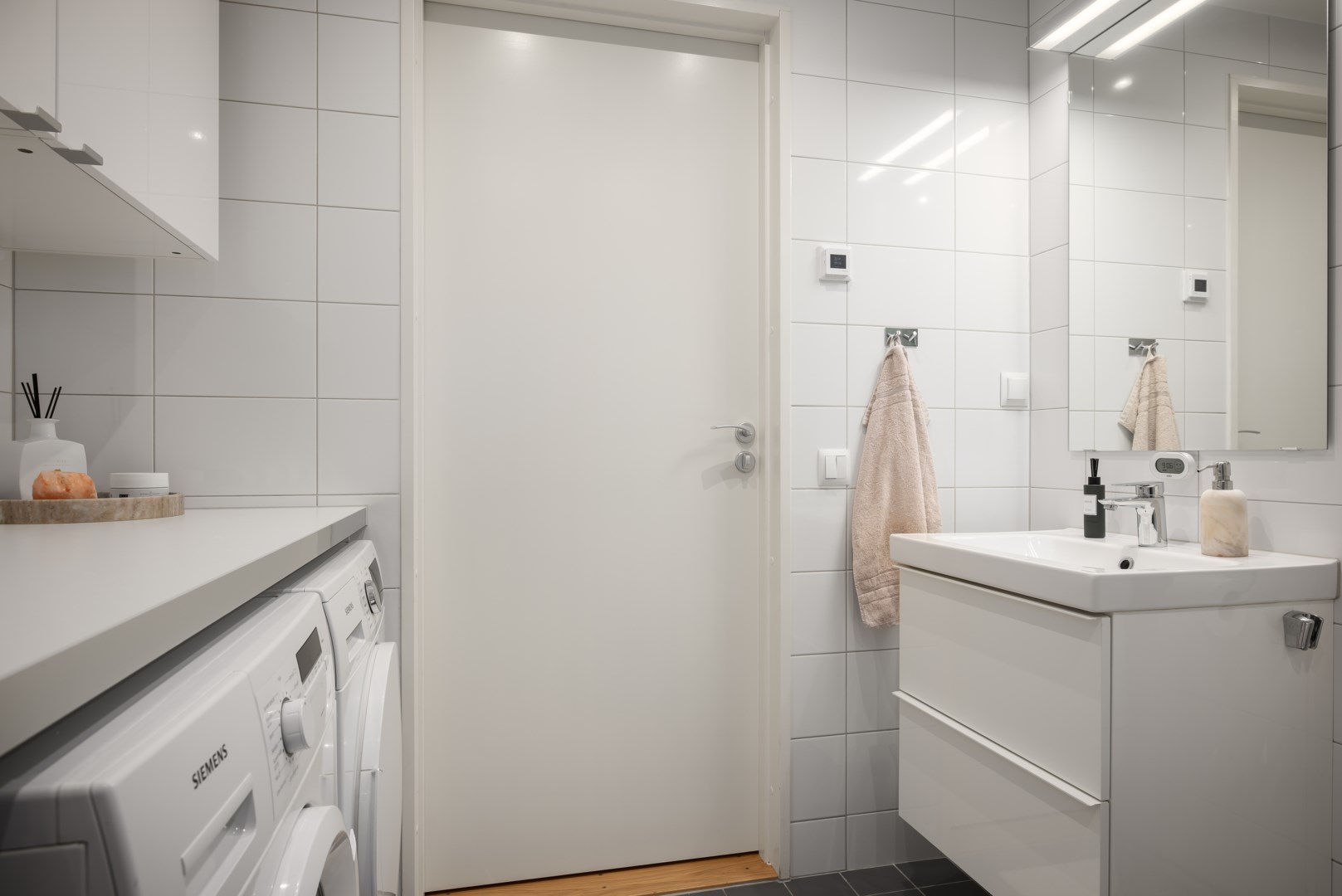 Bostadsbild från Edla Sofias gata 14, Till salu i Gustavsbergs - Porslinskvarteren, Värmdö