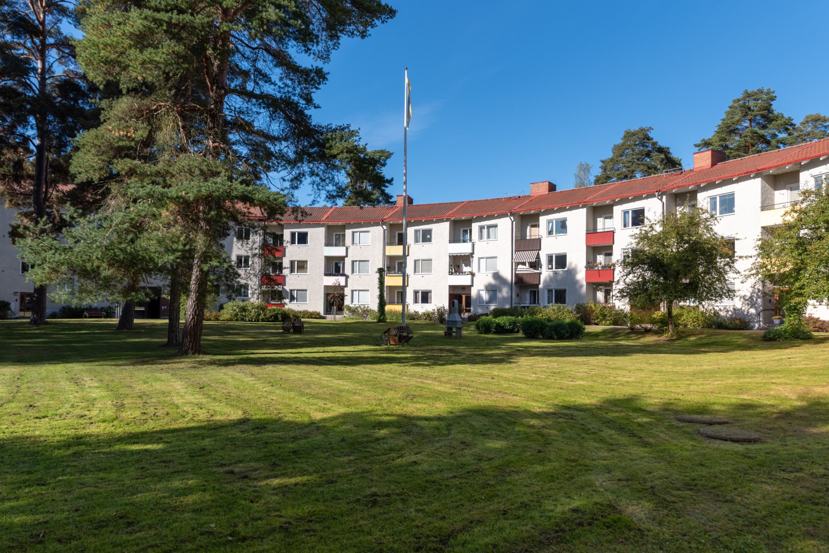 Bostadsbild från Narvavägen 23, Till salu i Krumeluren, Västerås