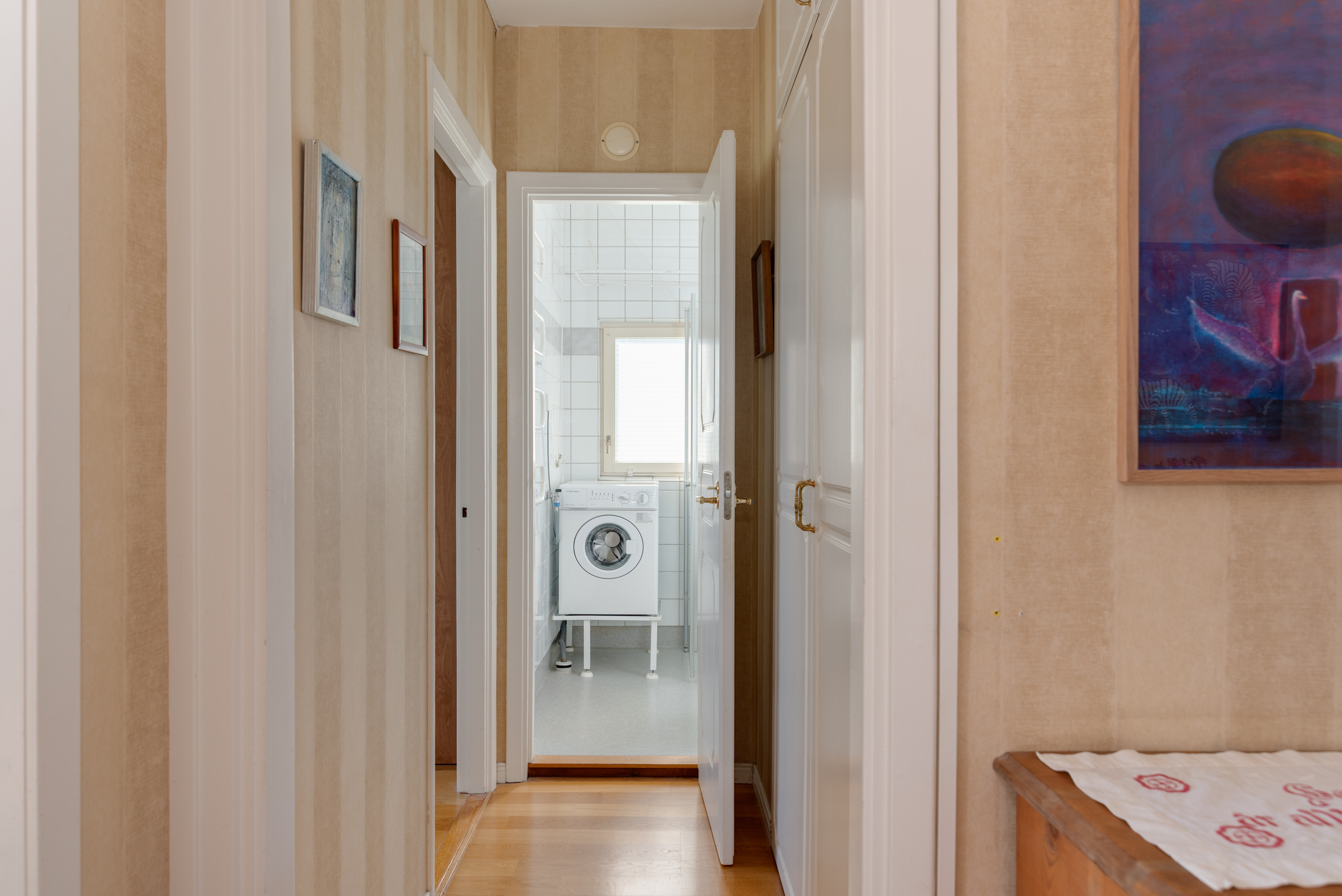 Bostadsbild från Narvavägen 23, Till salu i Krumeluren, Västerås