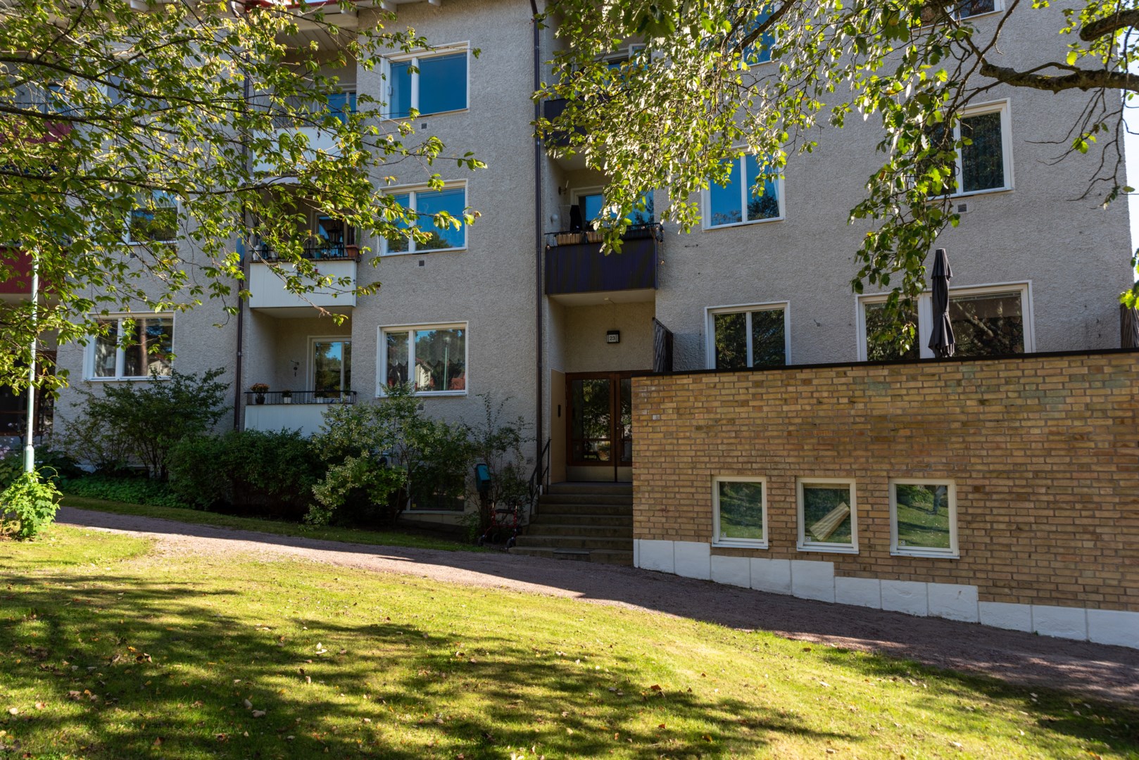 Bostadsbild från Narvavägen 23, Till salu i Krumeluren, Västerås