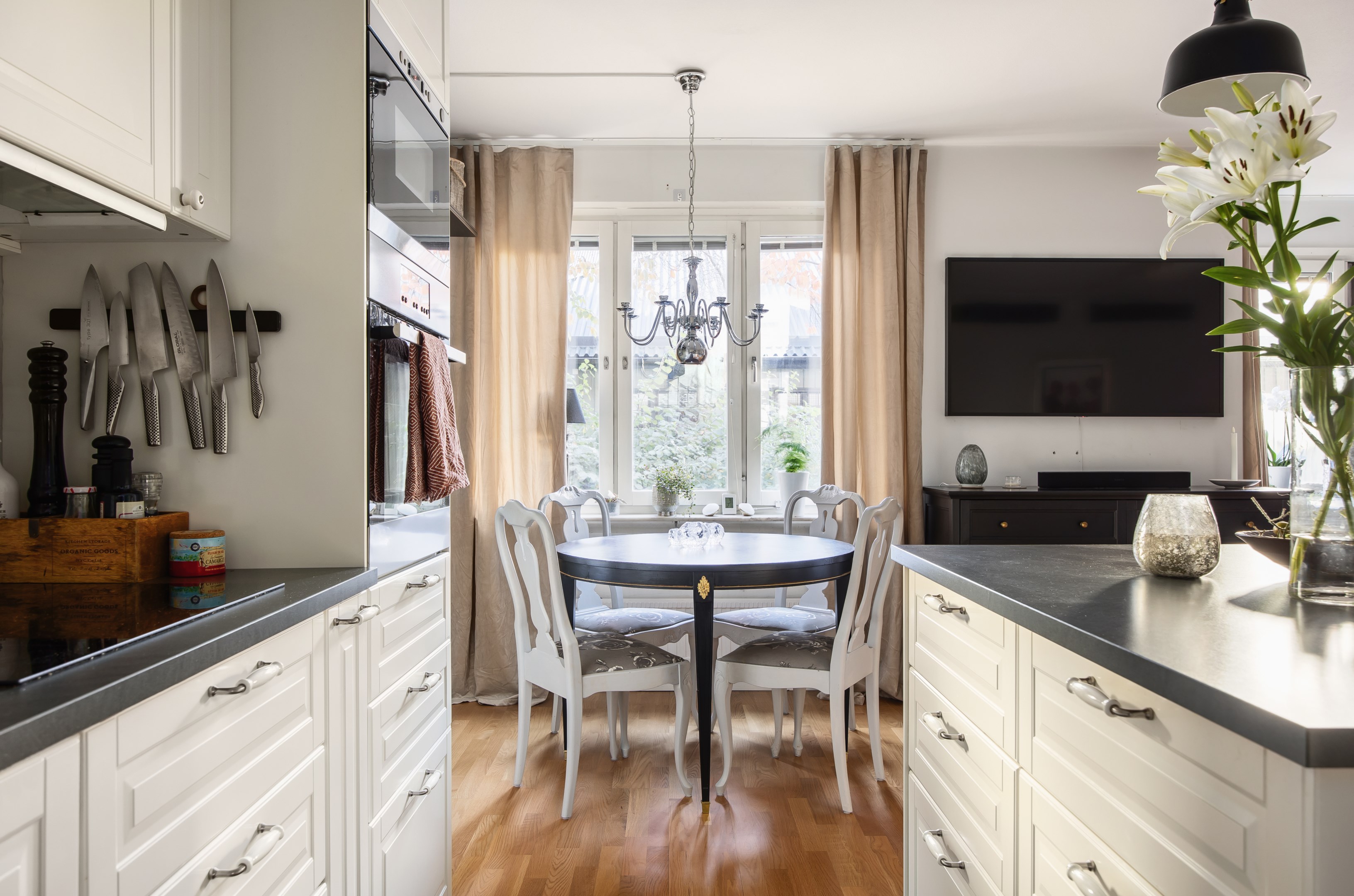 Bostadsbild från Täppgränd 23, Såld i Enskede, Stockholm