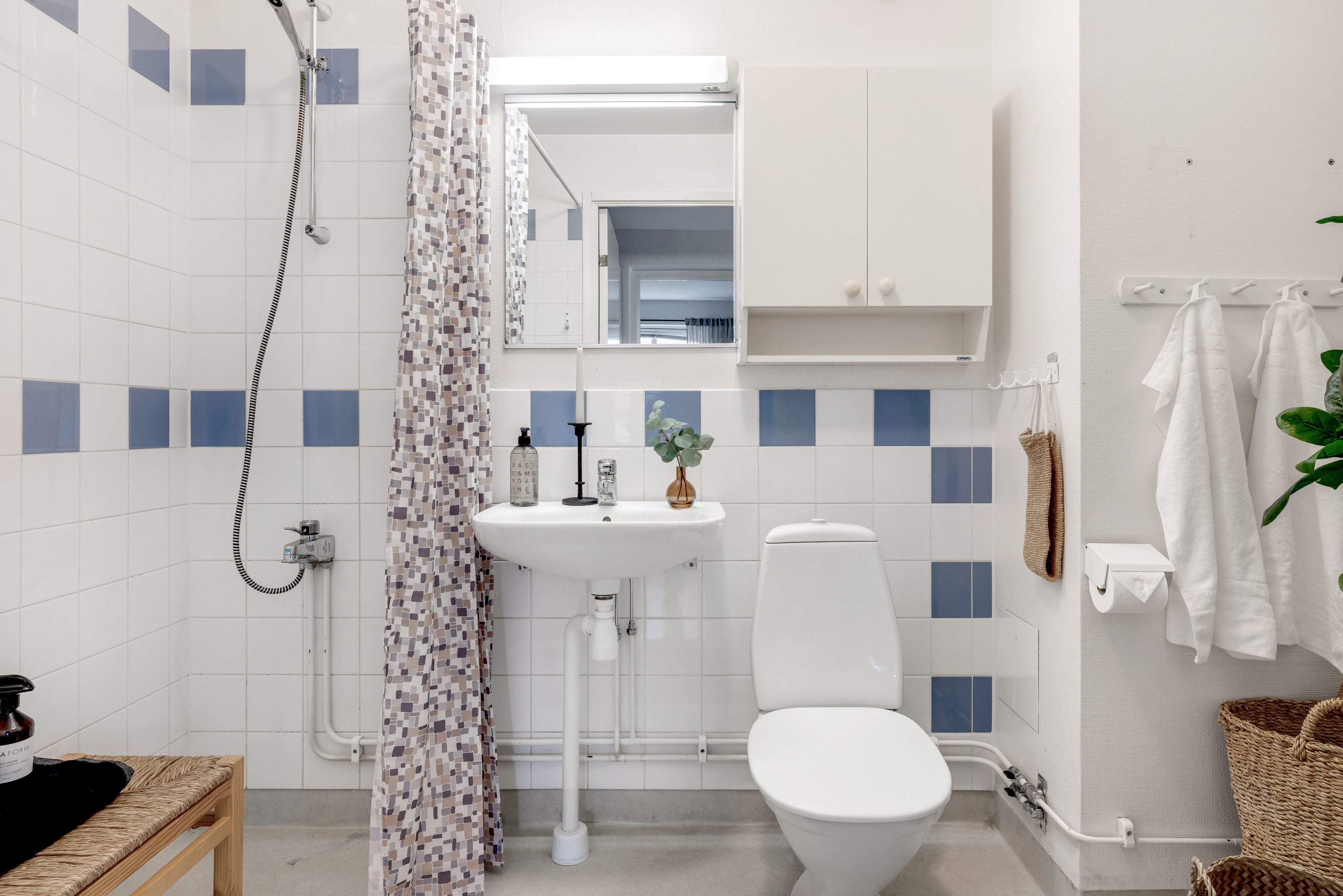 Bostadsbild från Solstrålevägen 147, Till salu i Storvreta, Uppsala