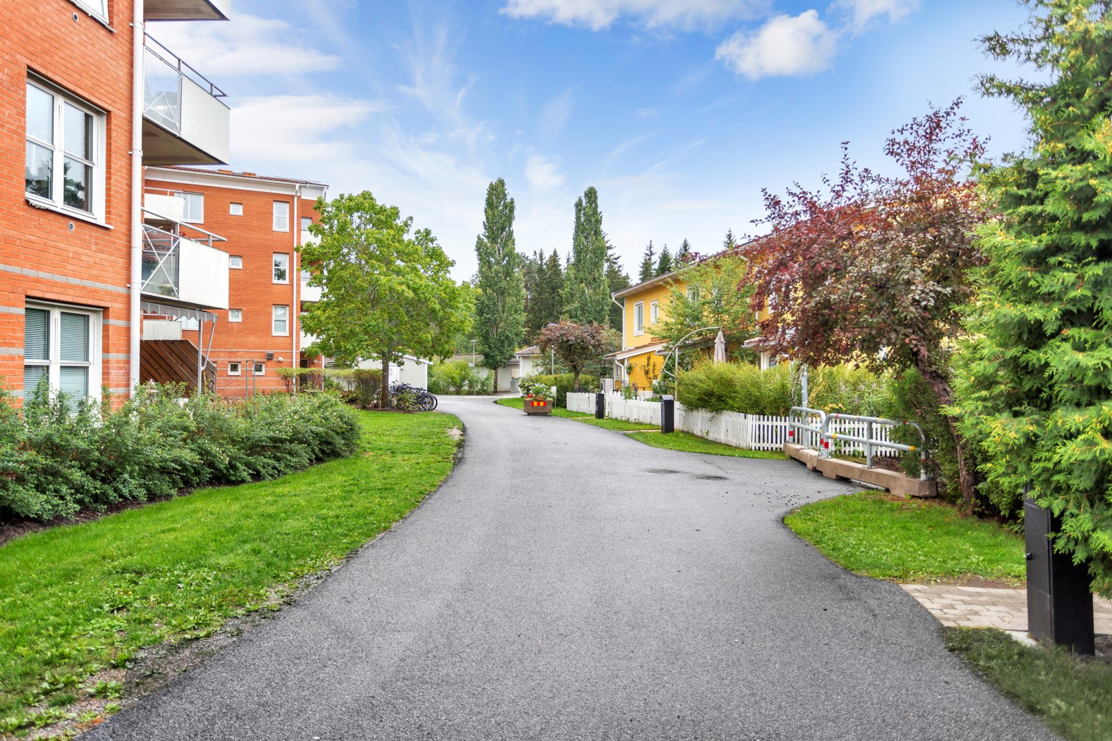 Bostadsbild från Solstrålevägen 147, Till salu i Storvreta, Uppsala