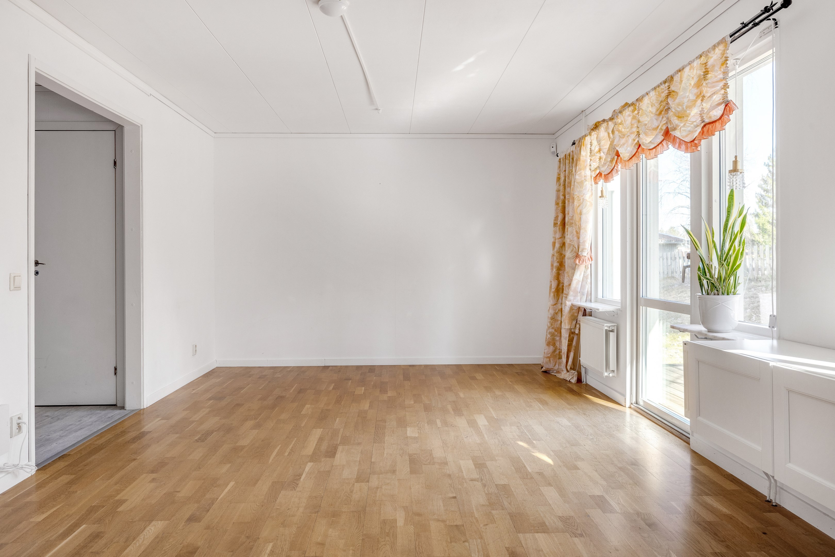 Bostadsbild från Solstrålevägen 115, Till salu i Storvreta, Uppsala
