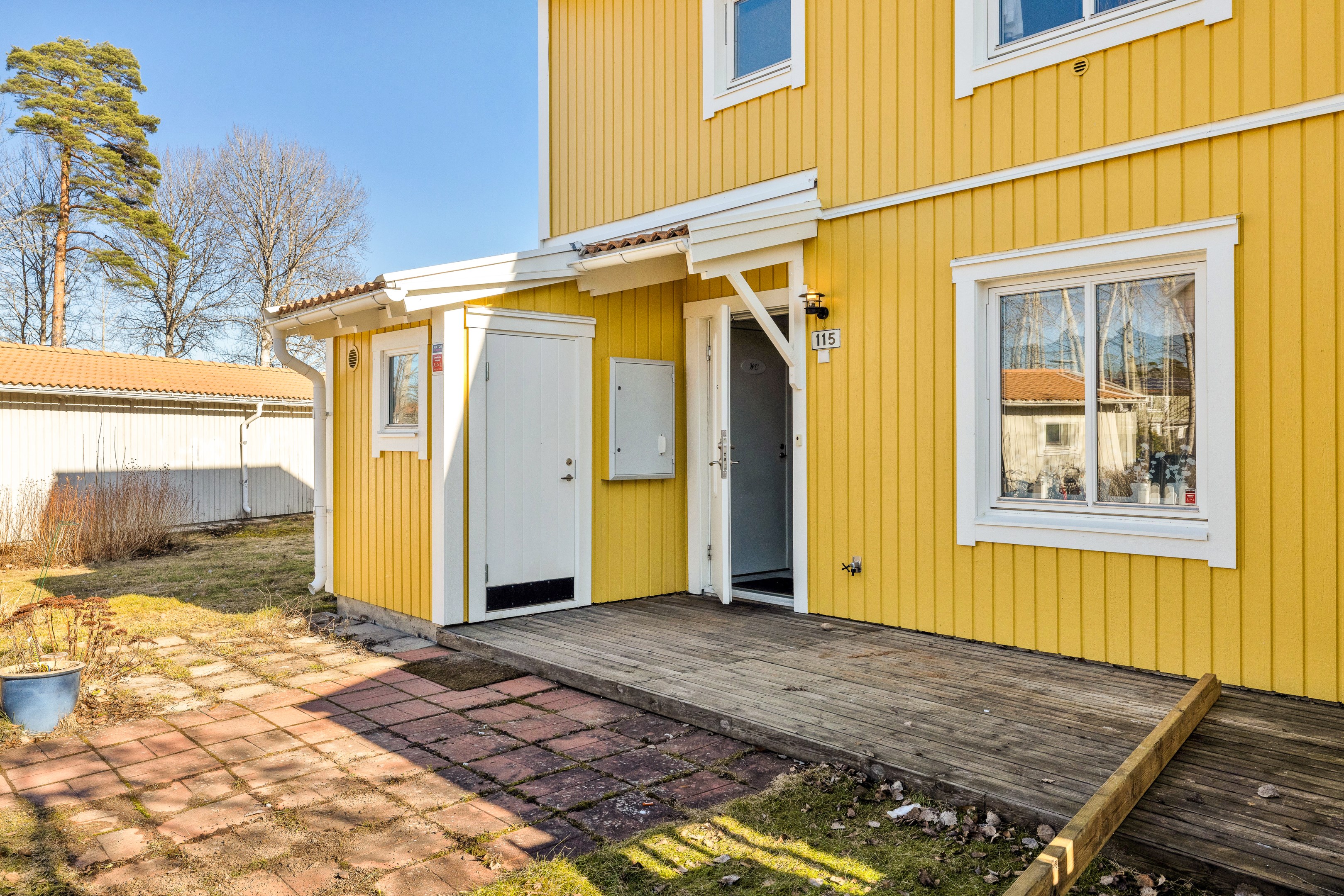 Bostadsbild från Solstrålevägen 115, Till salu i Storvreta, Uppsala