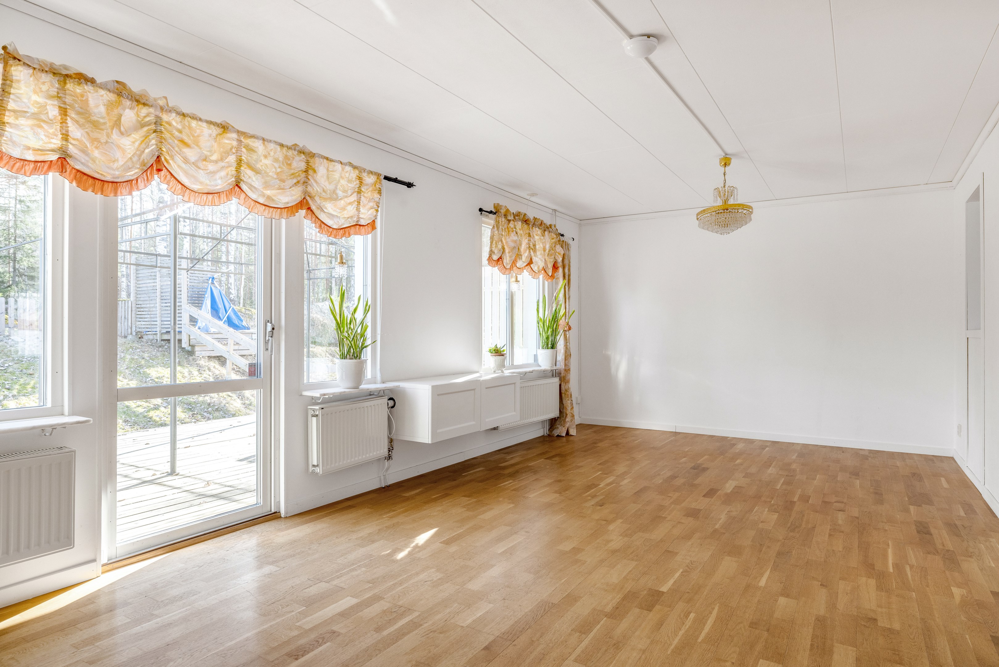 Bostadsbild från Solstrålevägen 115, Till salu i Storvreta, Uppsala