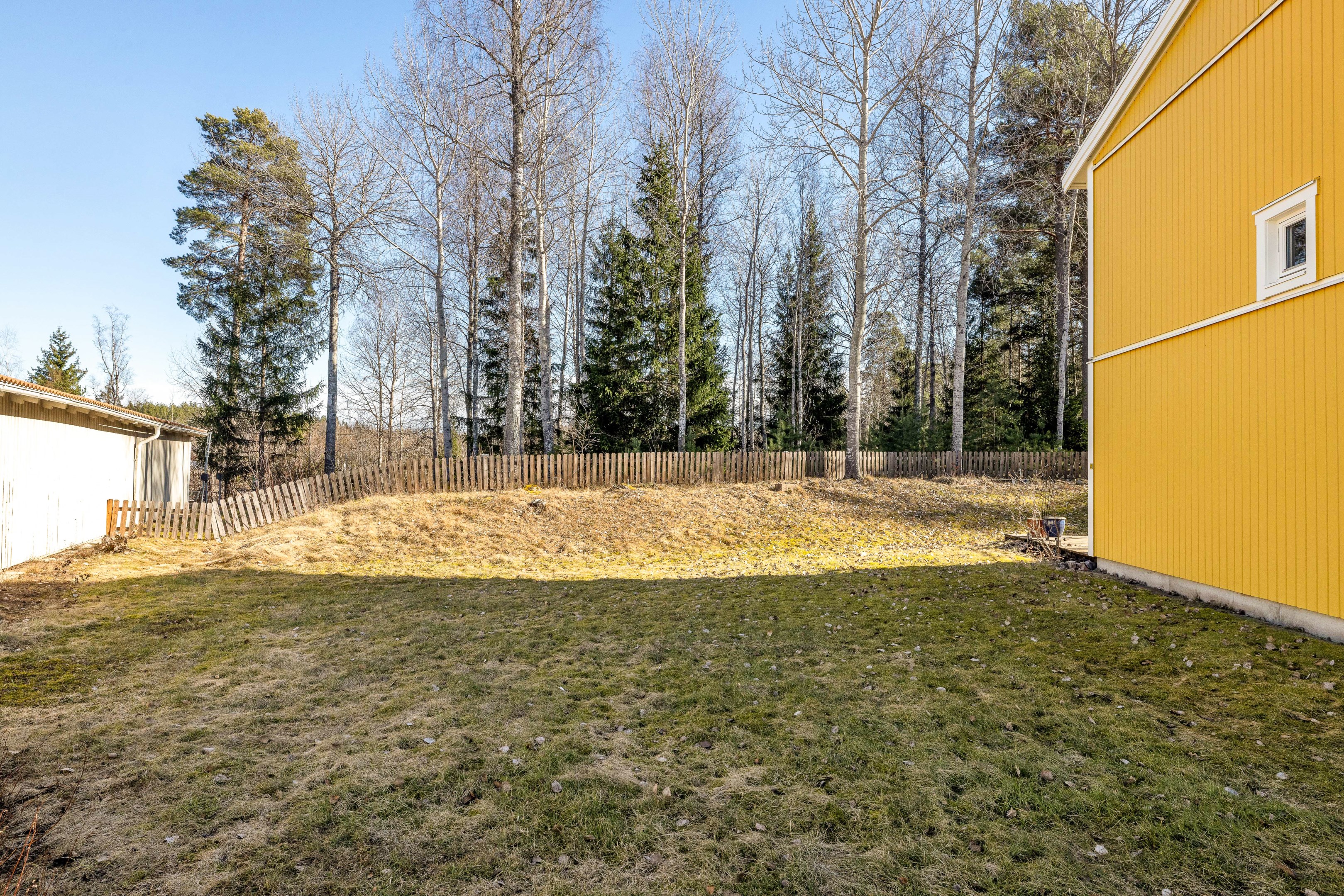 Bostadsbild från Solstrålevägen 115, Till salu i Storvreta, Uppsala