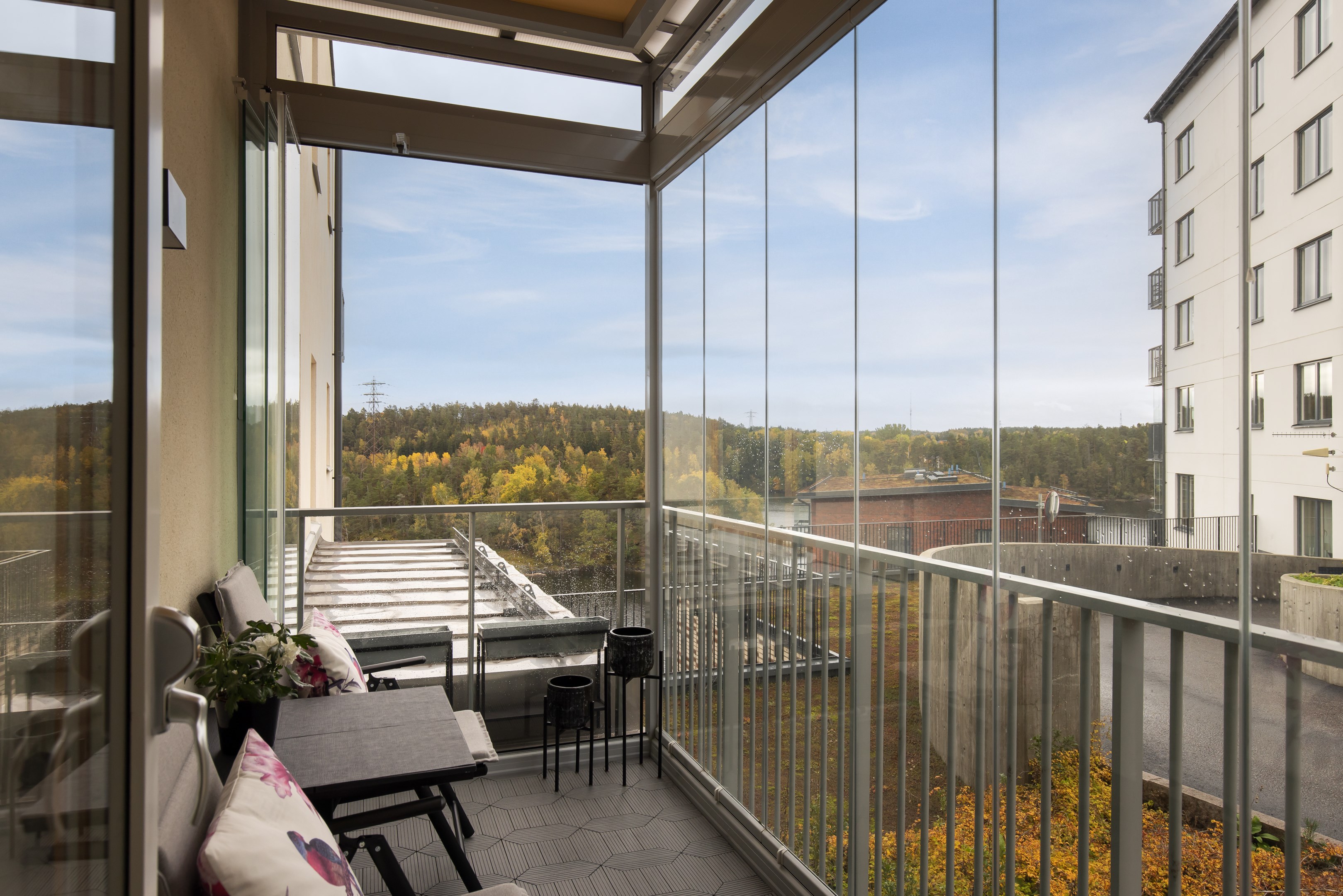 Bostadsbild från Tollareslingan 24, Till salu i Tollare, Nacka