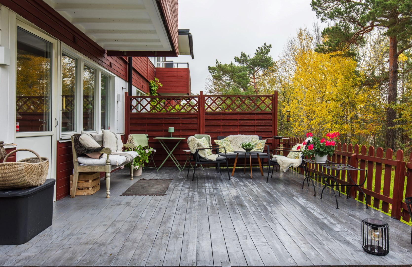 Bostadsbild från Ljuskärrsvägen 108, Kommande i Ljuskärrsberget - Saltsjöbaden, Nacka