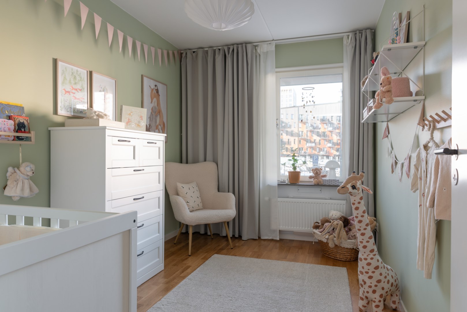 Bostadsbild från Genuagatan 4, Till salu i Öster Mälarstrand, Västerås