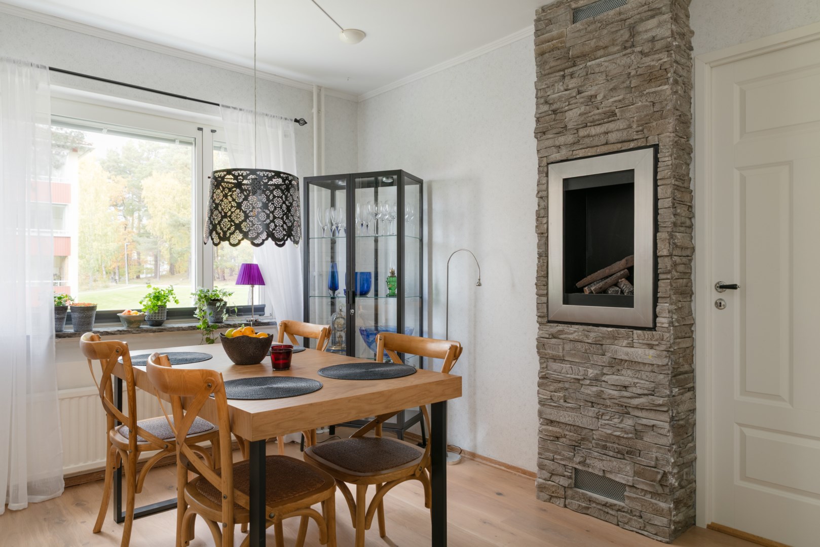 Bostadsbild från Kaserngatan 57, Såld i Viksäng, Västerås