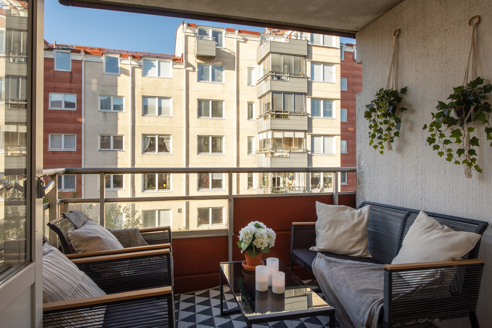 Bostadsbild från Landåvägen 73, Till salu i Jarlaberg, Nacka