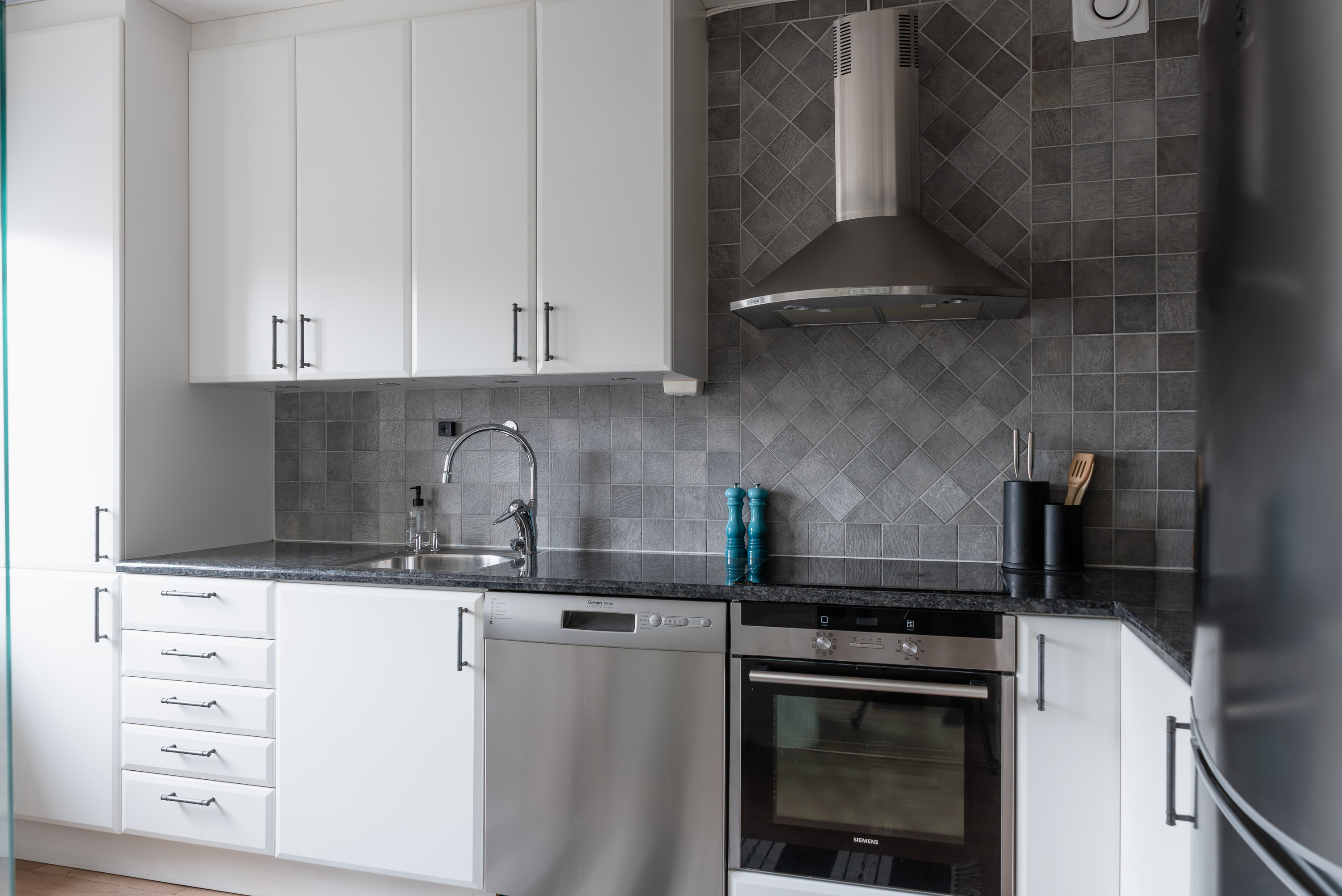 Bostadsbild från Rekylgatan 10, Till salu i Haga, Västerås