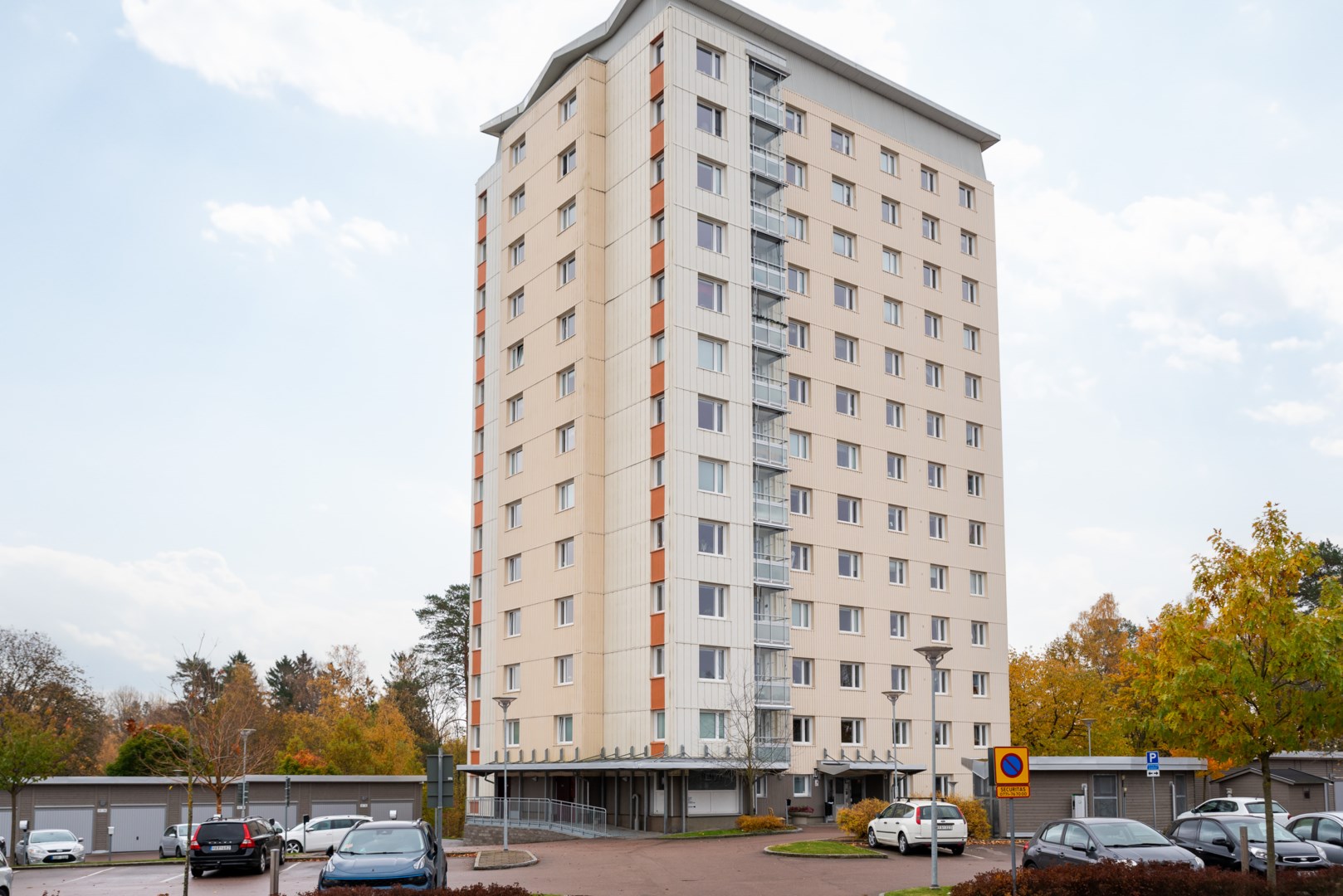 Bostadsbild från Rekylgatan 10, Till salu i Haga, Västerås