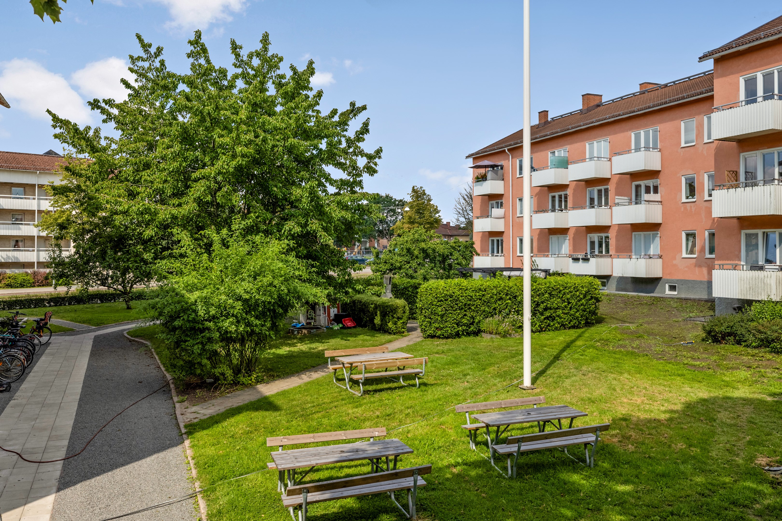 Bostadsbild från Svartbäcksgatan 101C, Till salu i Svartbäcken, Uppsala