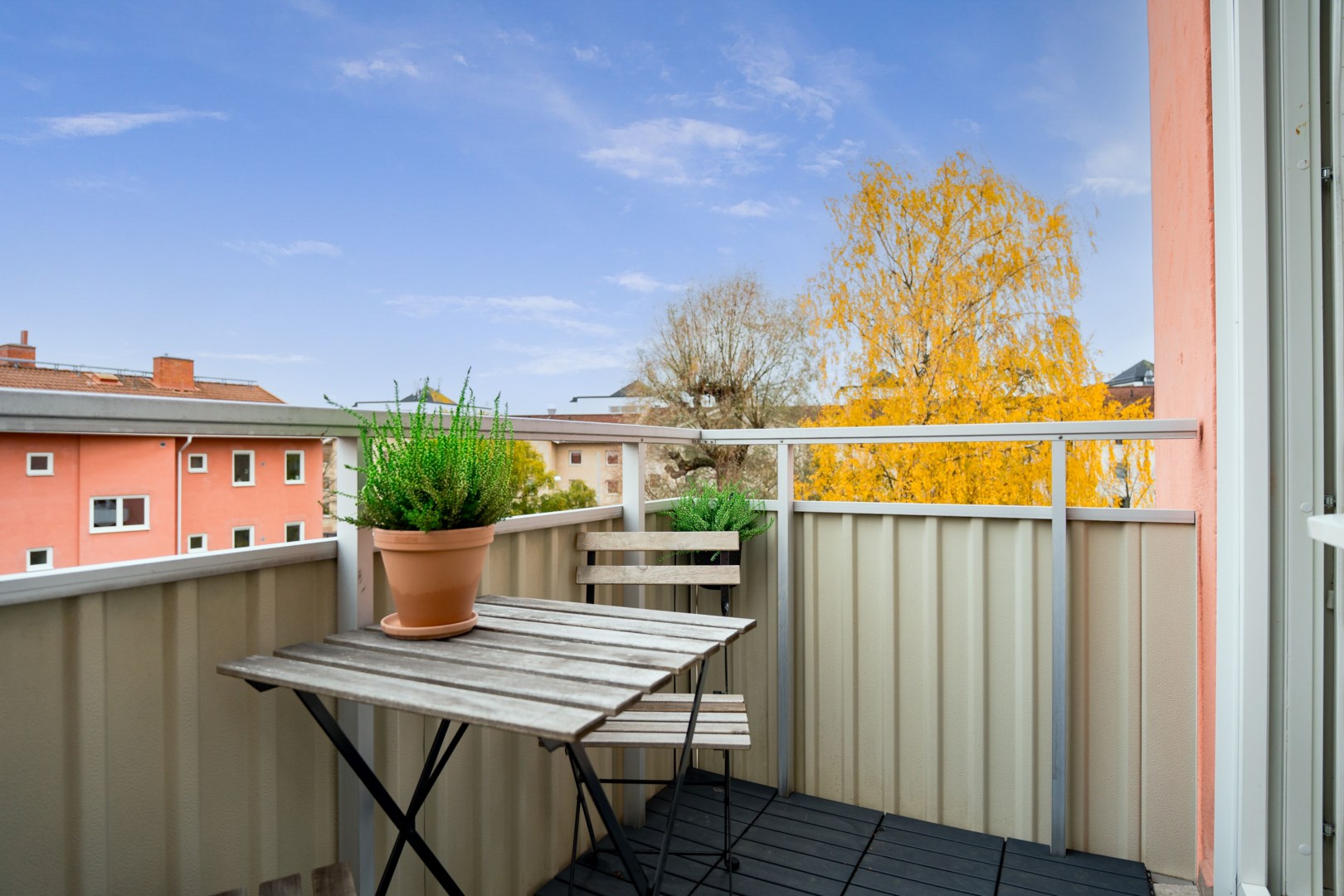 Bostadsbild från Svartbäcksgatan 101C, Till salu i Svartbäcken, Uppsala