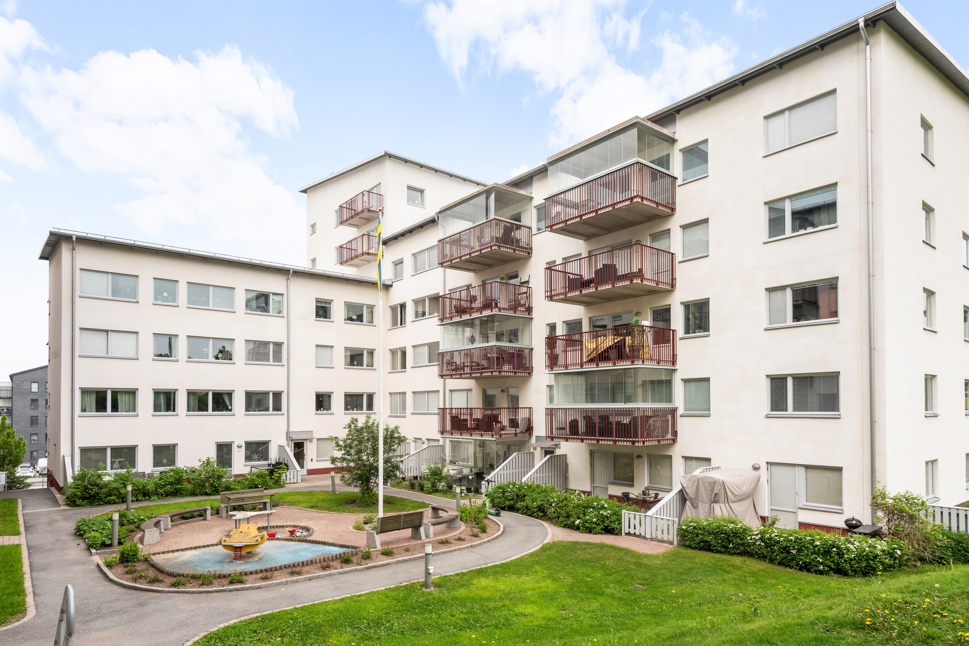 Bostadsbild från Solskensgatan 3, Till salu i Gränby backe, Uppsala