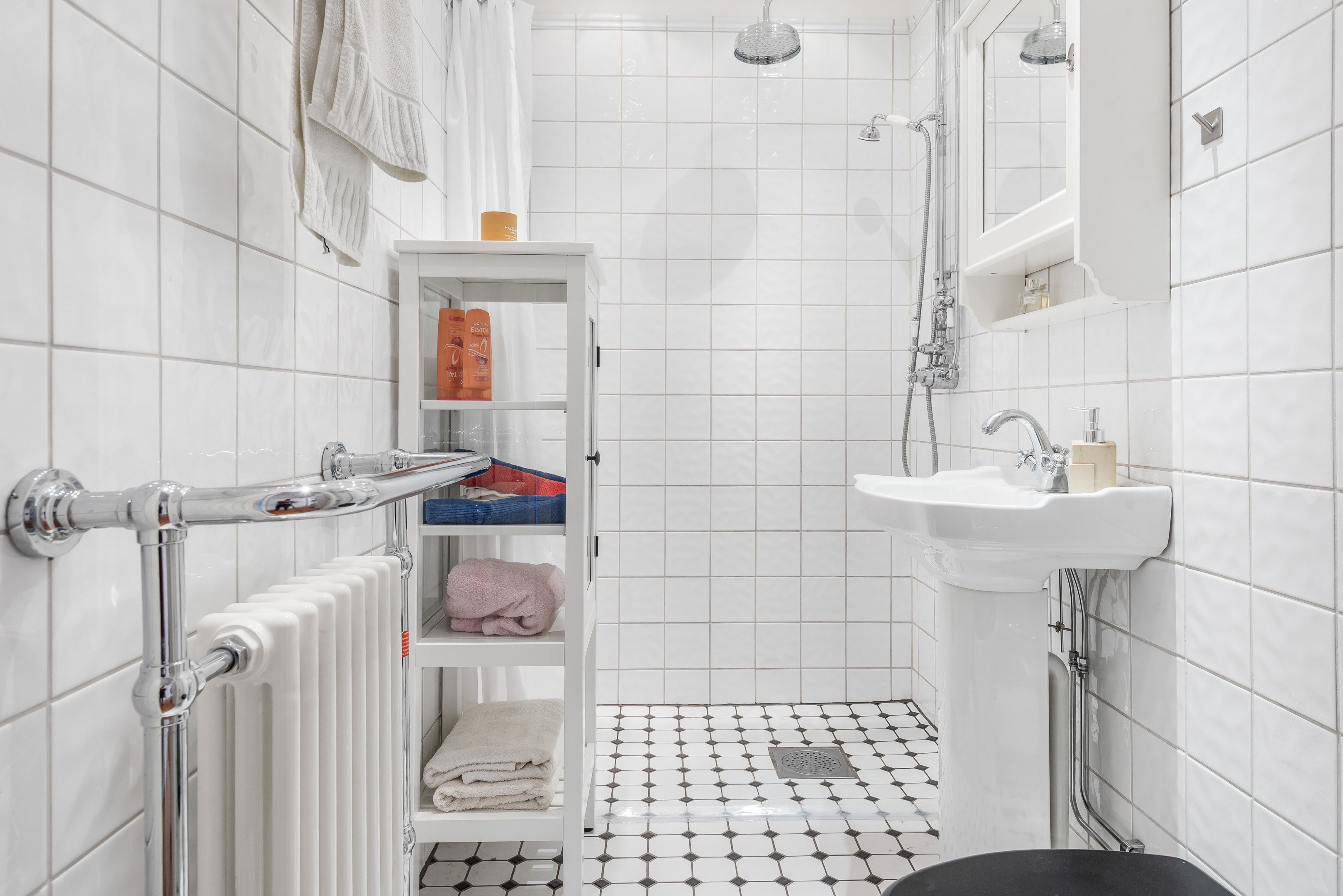 Bostadsbild från Övre Slottsgatan 32 B, Såld i Öfre Slotts, Uppsala