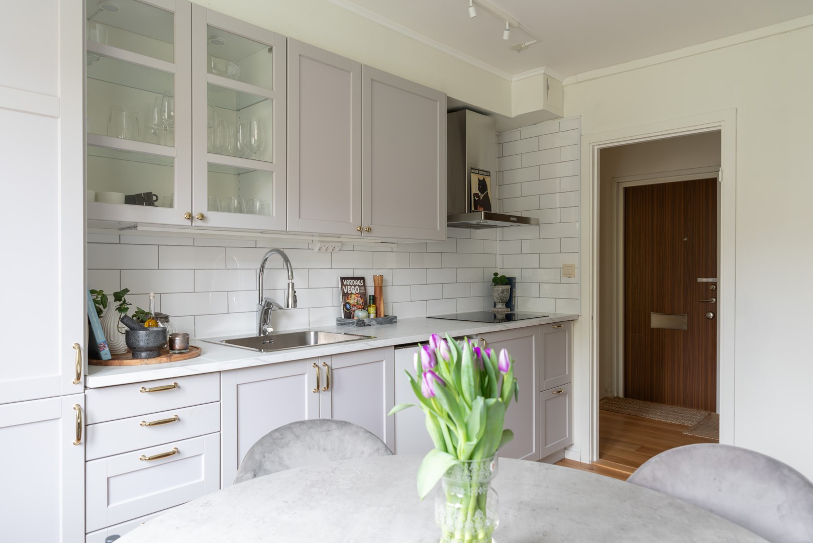 Bostadsbild från Gunnilbogatan 26A, Såld i Malmaberg, Västerås