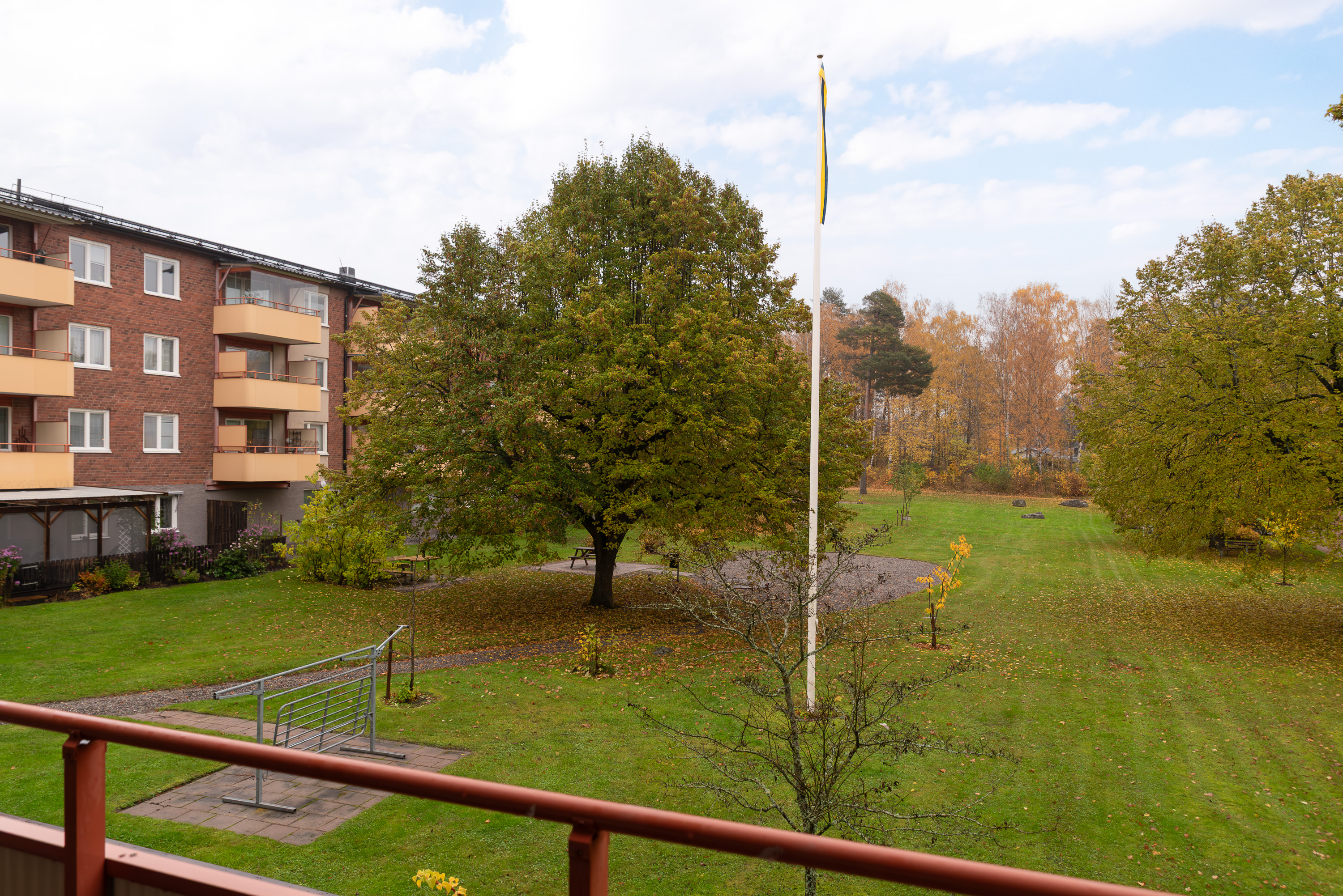 Bostadsbild från Gunnilbogatan 26A, Såld i Malmaberg, Västerås