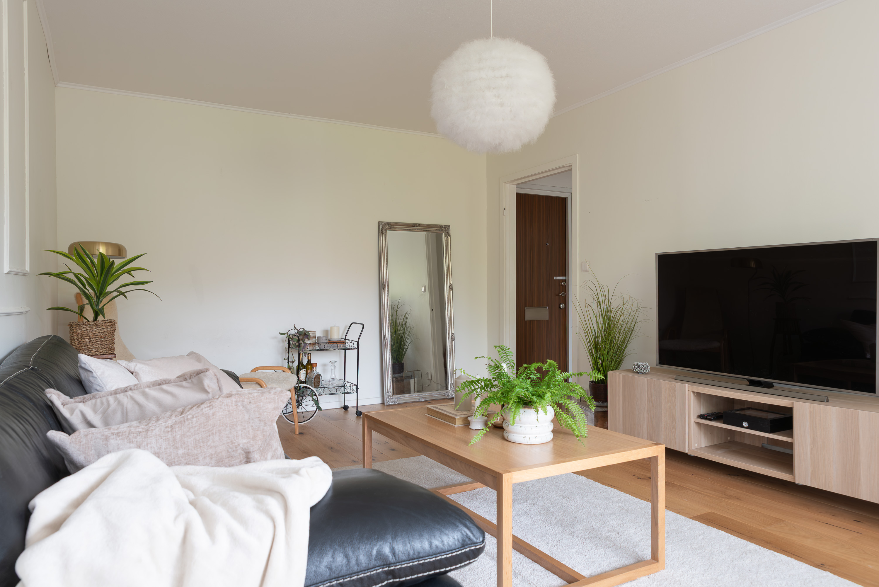 Bostadsbild från Gunnilbogatan 26A, Såld i Malmaberg, Västerås