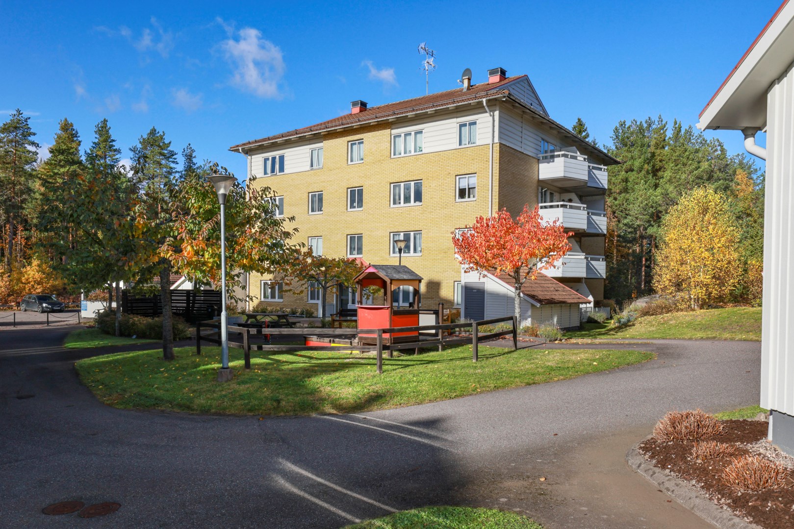 Bostadsbild från Albertinas väg 50, Kommande i Alunda, Östhammar