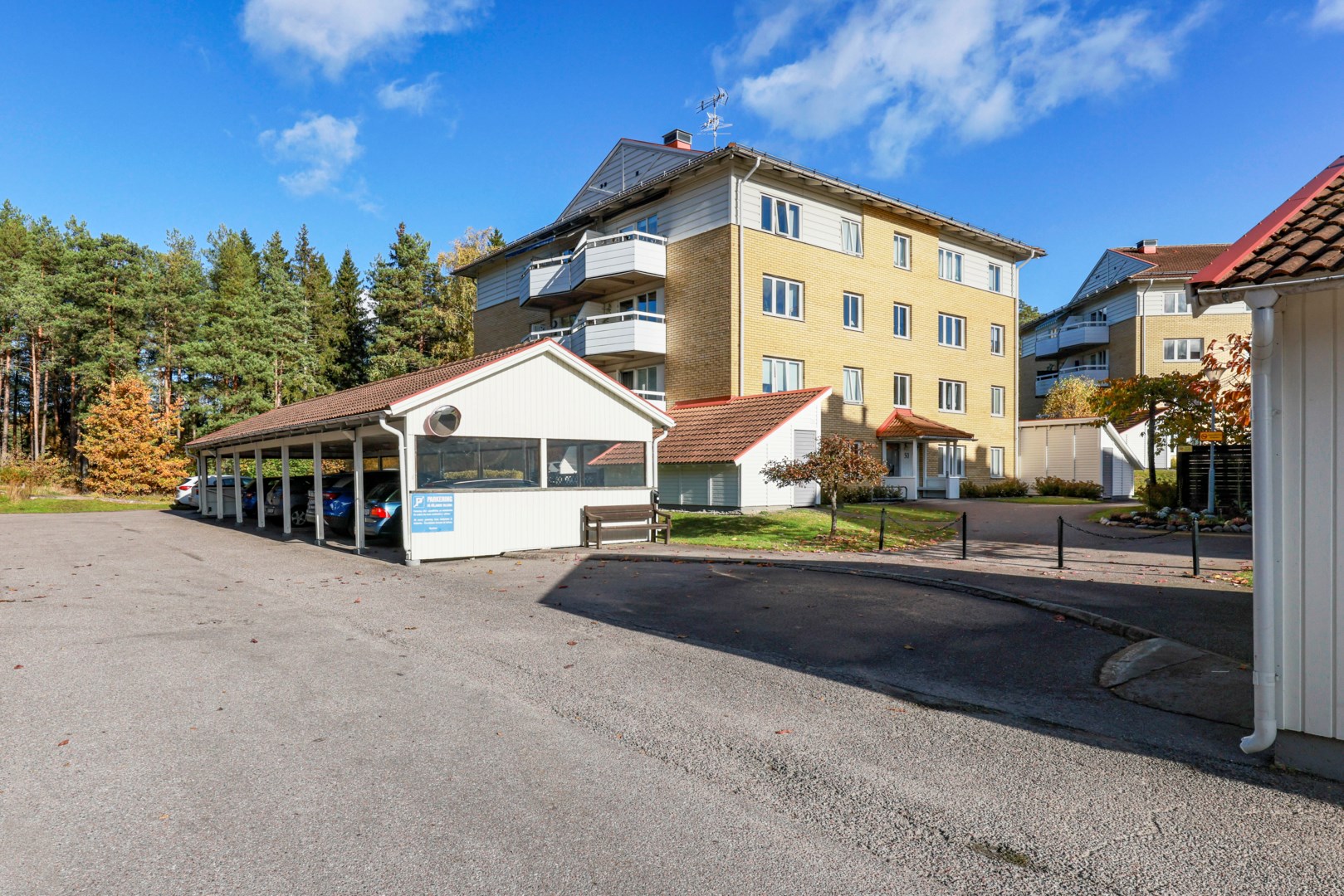 Bostadsbild från Albertinas väg 50, Kommande i Alunda, Östhammar