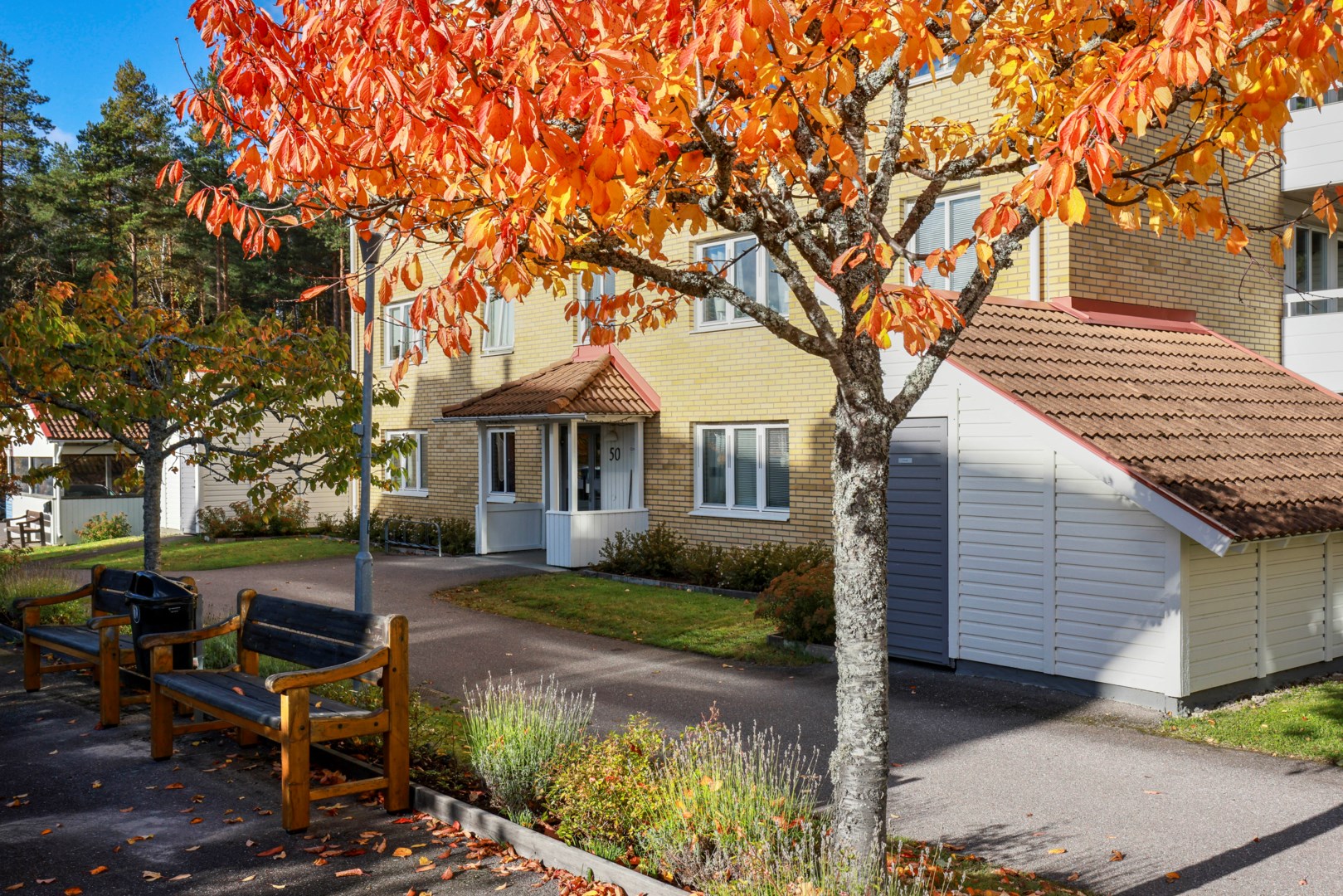 Bostadsbild från Albertinas väg 50, Kommande i Alunda, Östhammar