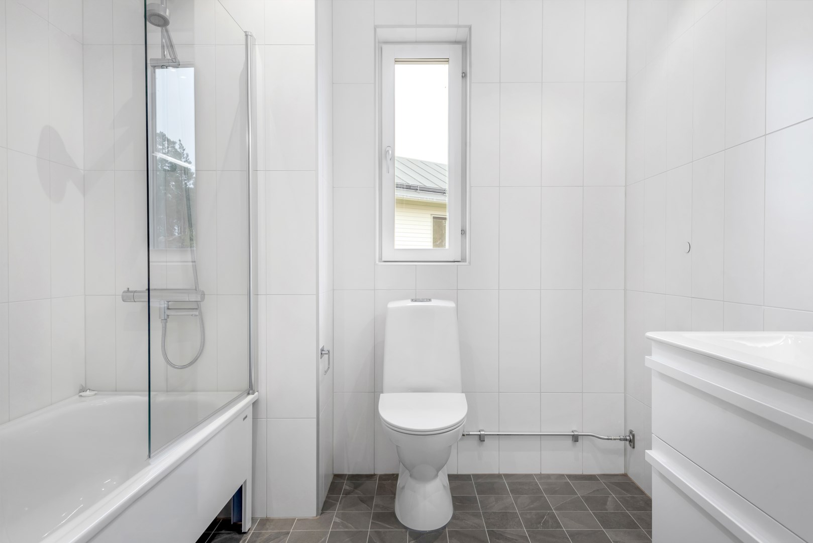 Bostadsbild från Idegransvägen 4, Till salu i Skölsta, Uppsala