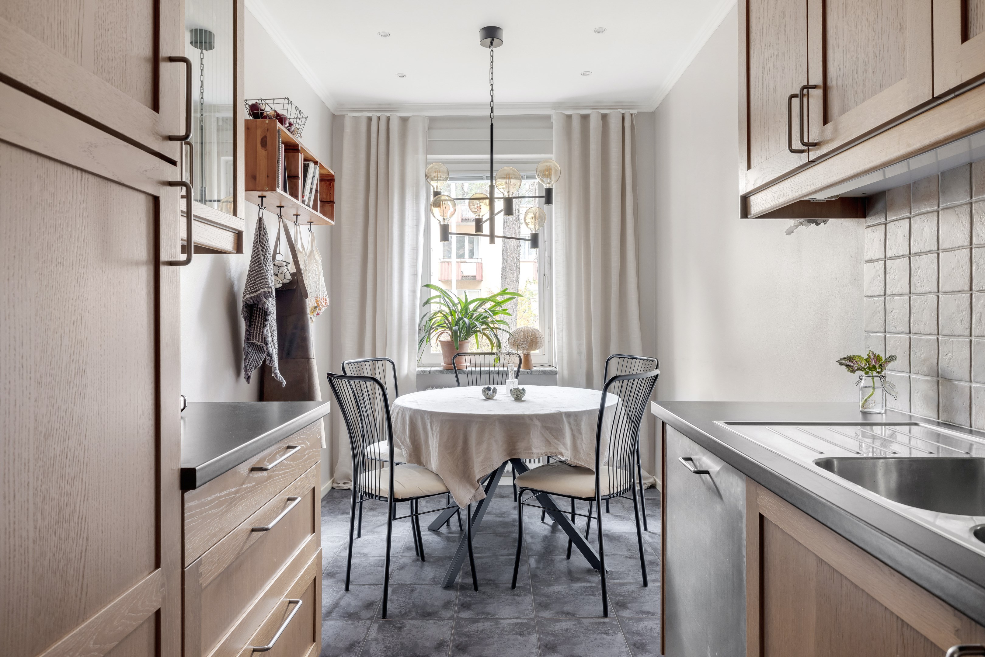 Bostadsbild från Lindsbergsgatan 13B, Snart till salu i Sommarro, Uppsala