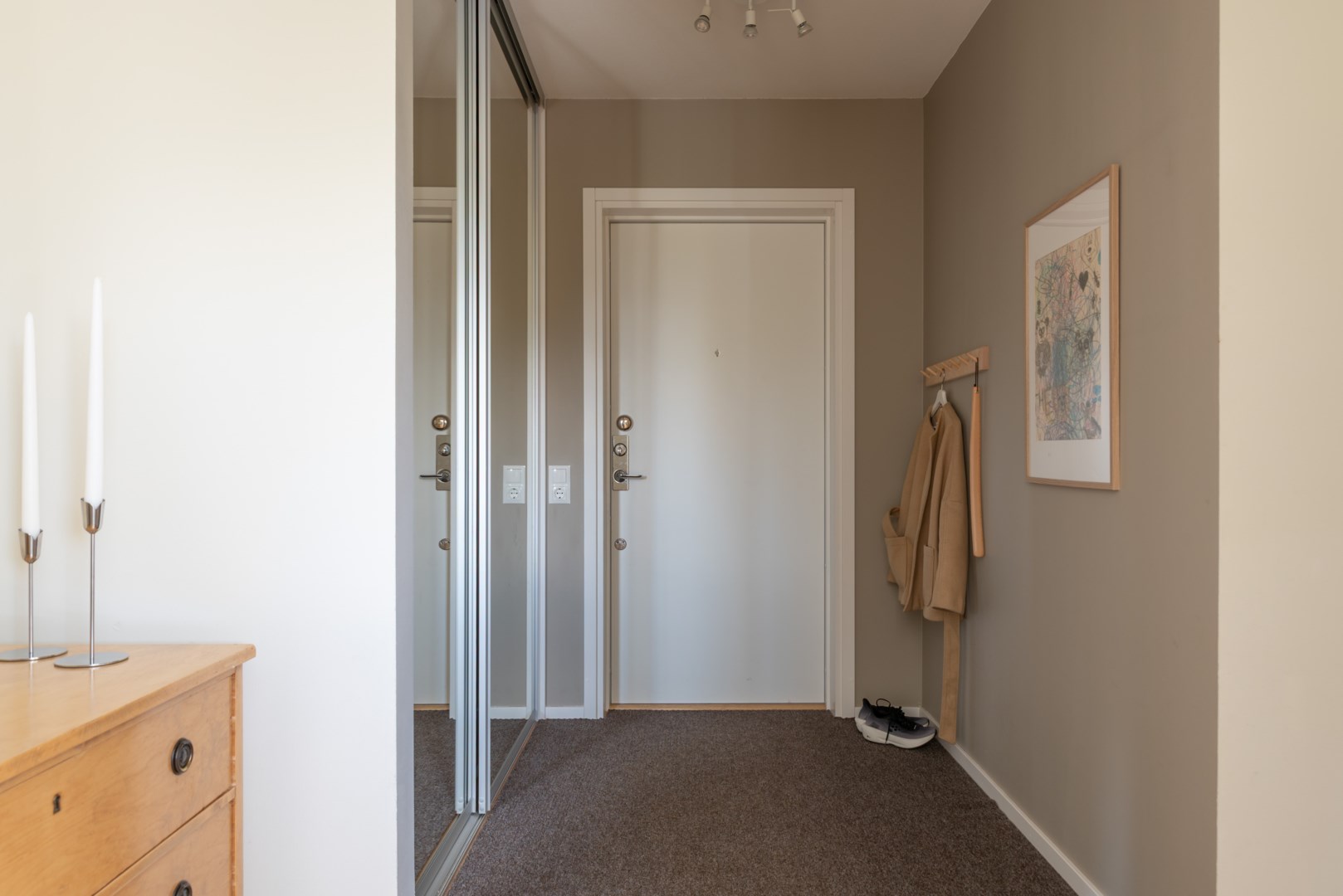 Bostadsbild från Tujagatan 9, Såld i Skiljebo, Västerås