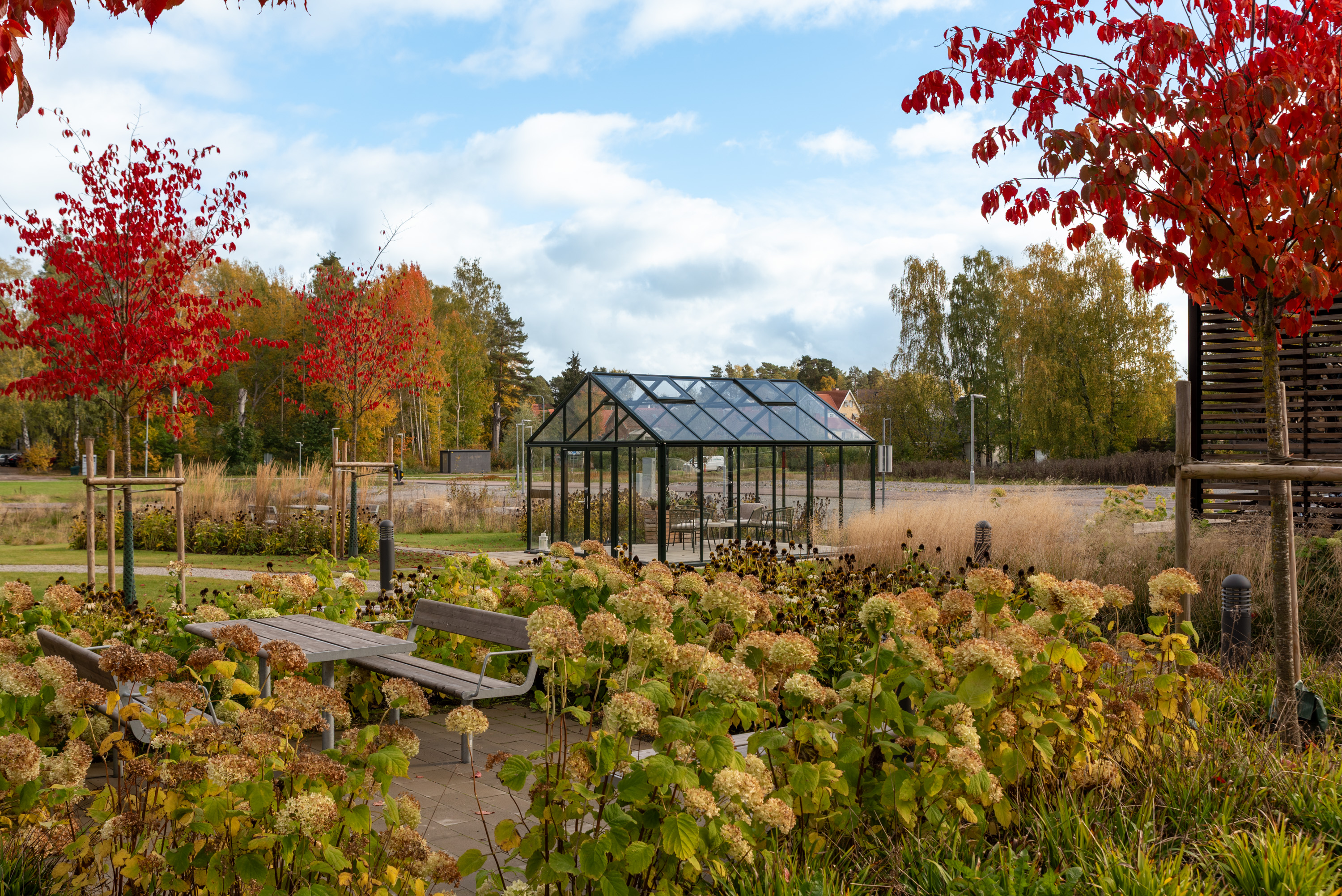 Bostadsbild från Tujagatan 9, Såld i Skiljebo, Västerås