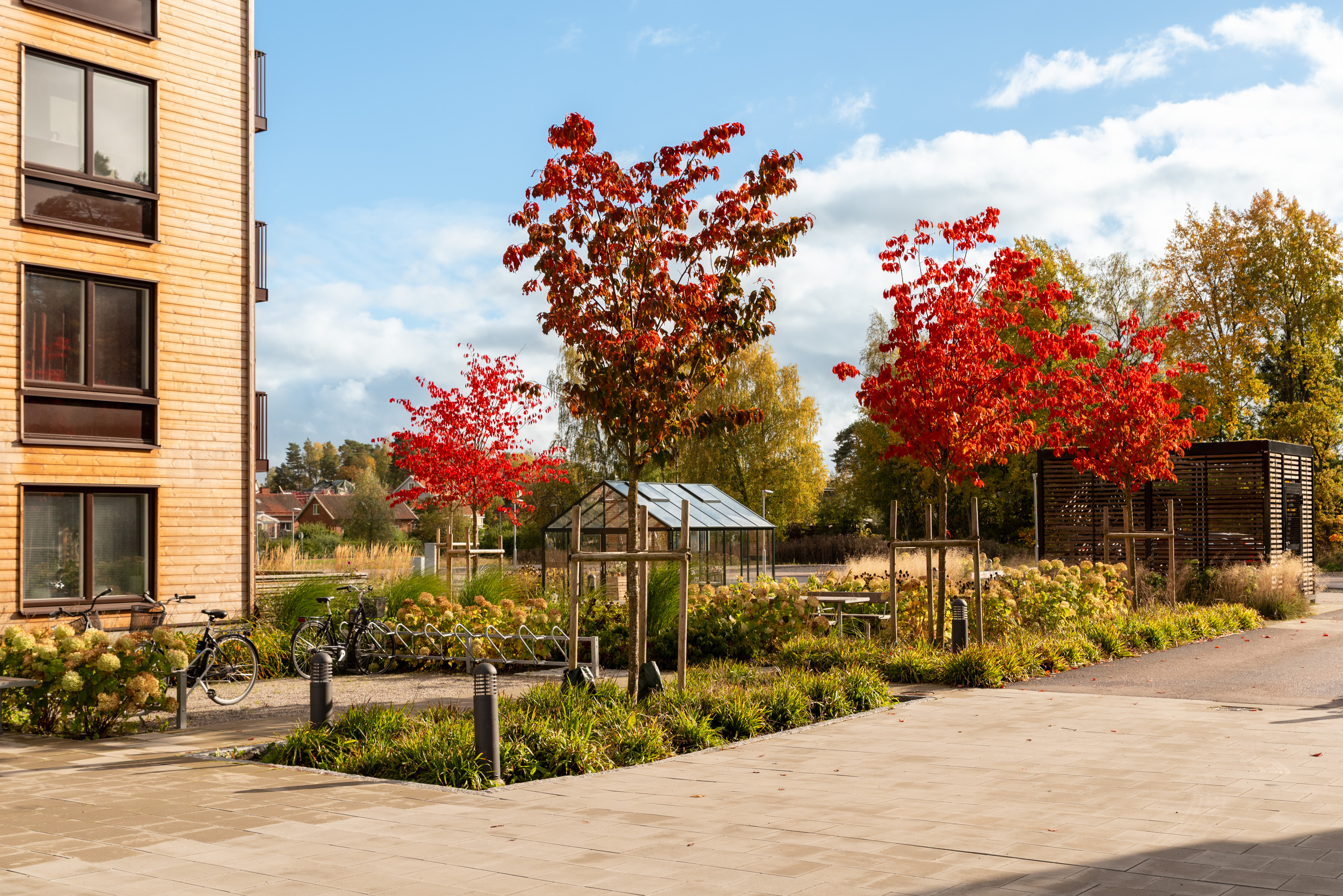 Bostadsbild från Tujagatan 9, Såld i Skiljebo, Västerås
