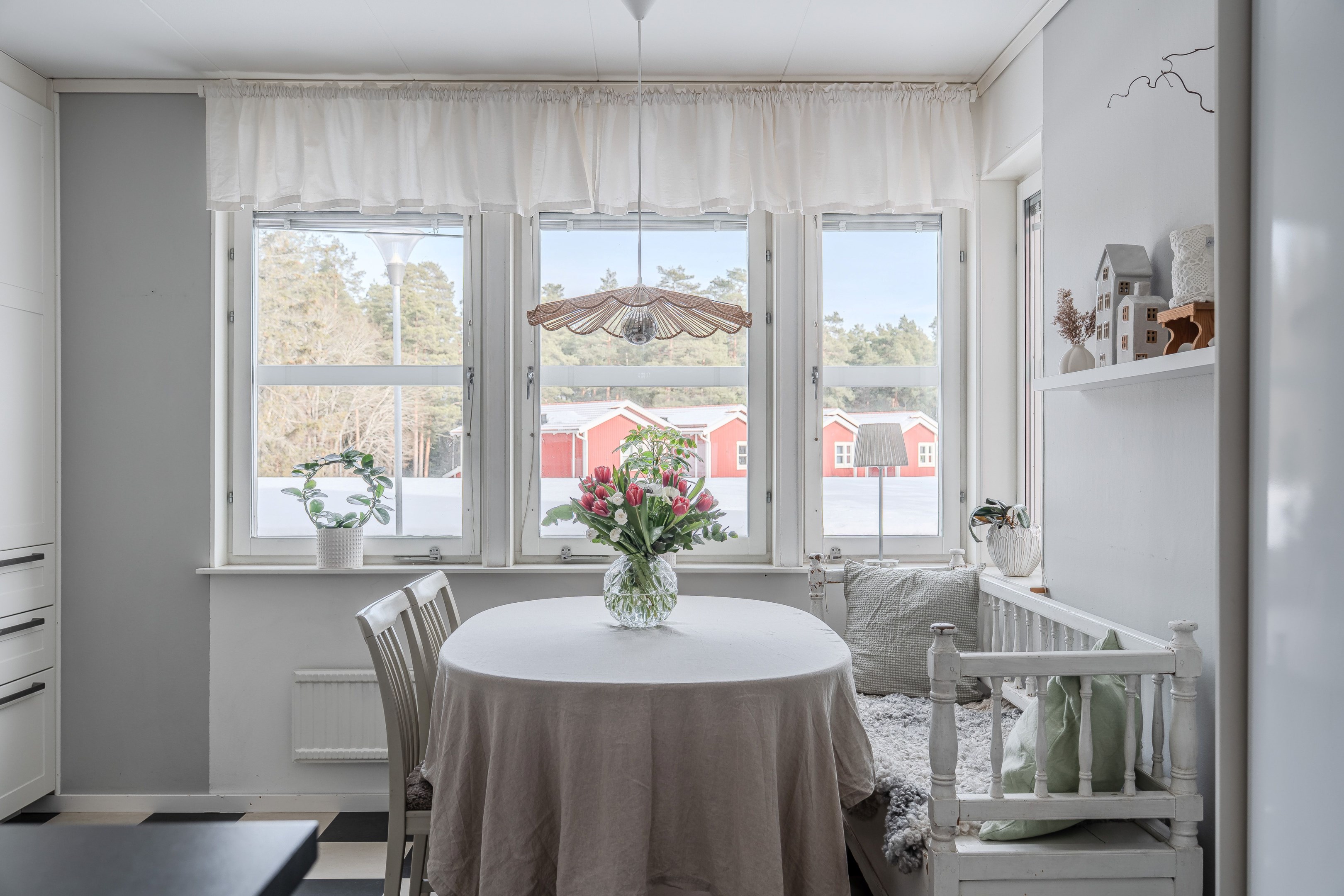 Bostadsbild från Lindgårdsvägen 14, Till salu i Björklinge, Uppsala